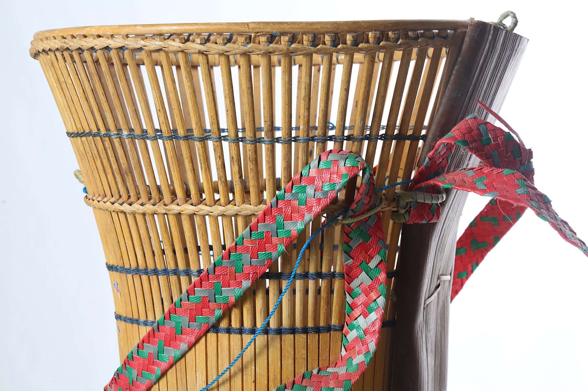 THREE BASKETS AND A WOVEN MAT, BORNEO Probably from the Dayak tribe, one basket of bamboo strands - Image 4 of 4