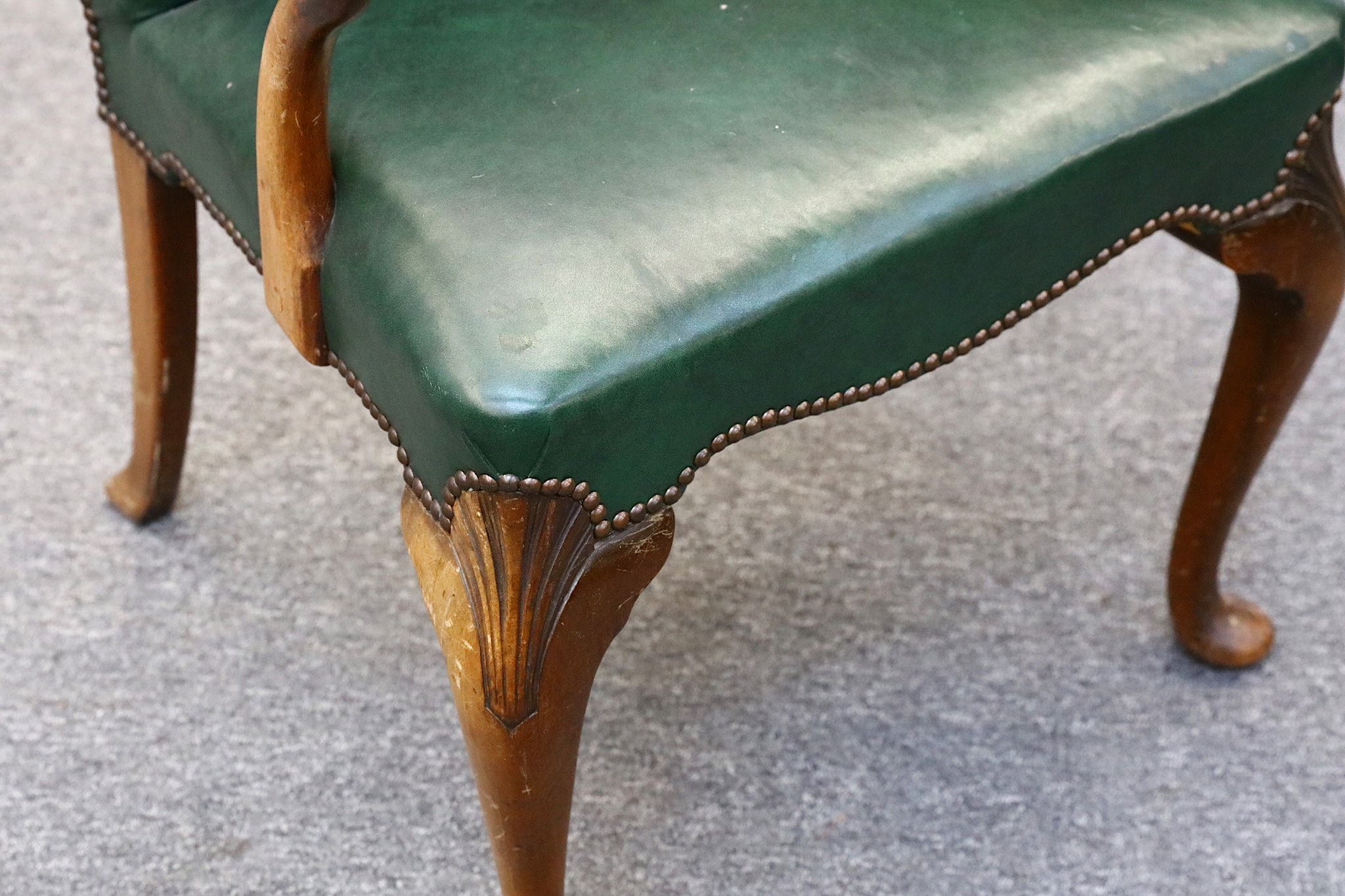 A George I style mahogany elbow chair - Image 2 of 2