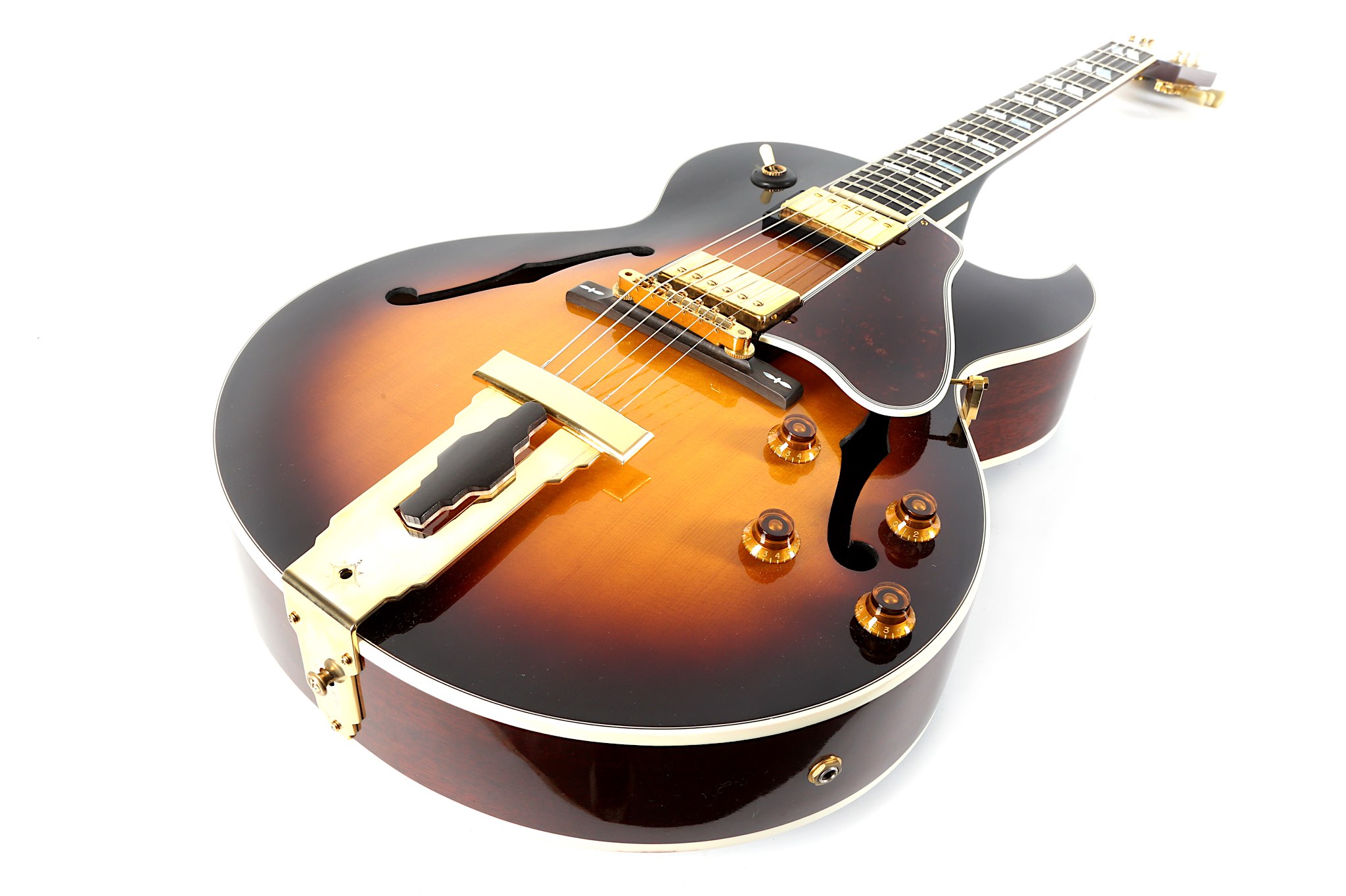 A 2010 Gibson L4 CES M In Vintage Sunburst with original Custom Shop case - Image 4 of 4