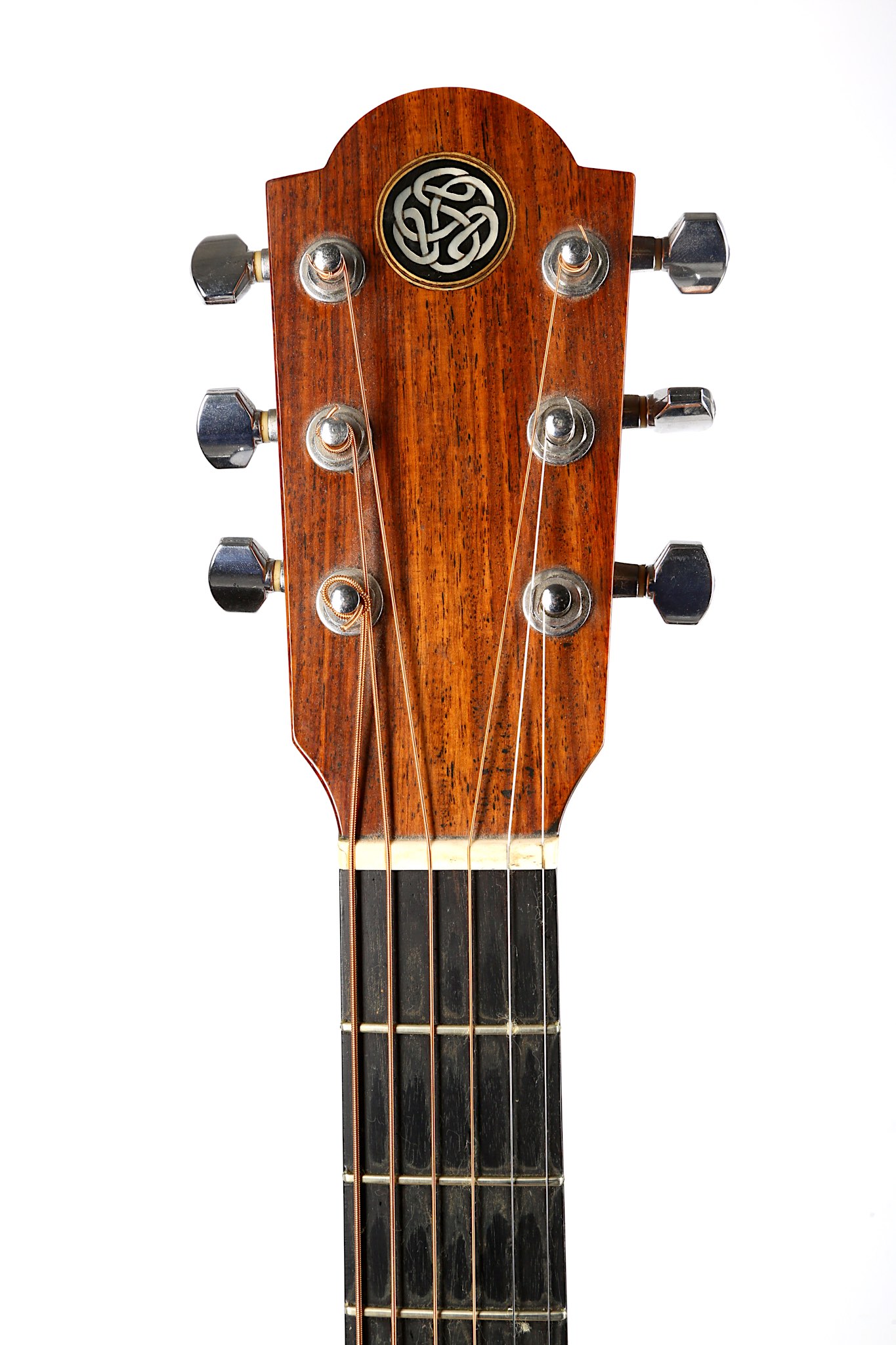 A highly figured and decorated Peter Abnett Luthier Built Parlour Guitar in original case - Image 2 of 4