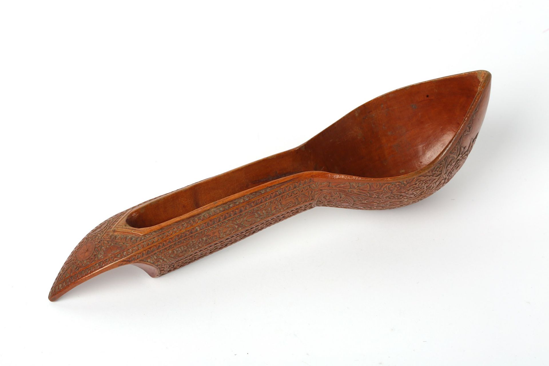 A CARVED WOOD SPOON (QASHUQ) Possibly Abadeh, Iran, late 19th century Of typical form with boat- - Image 2 of 4