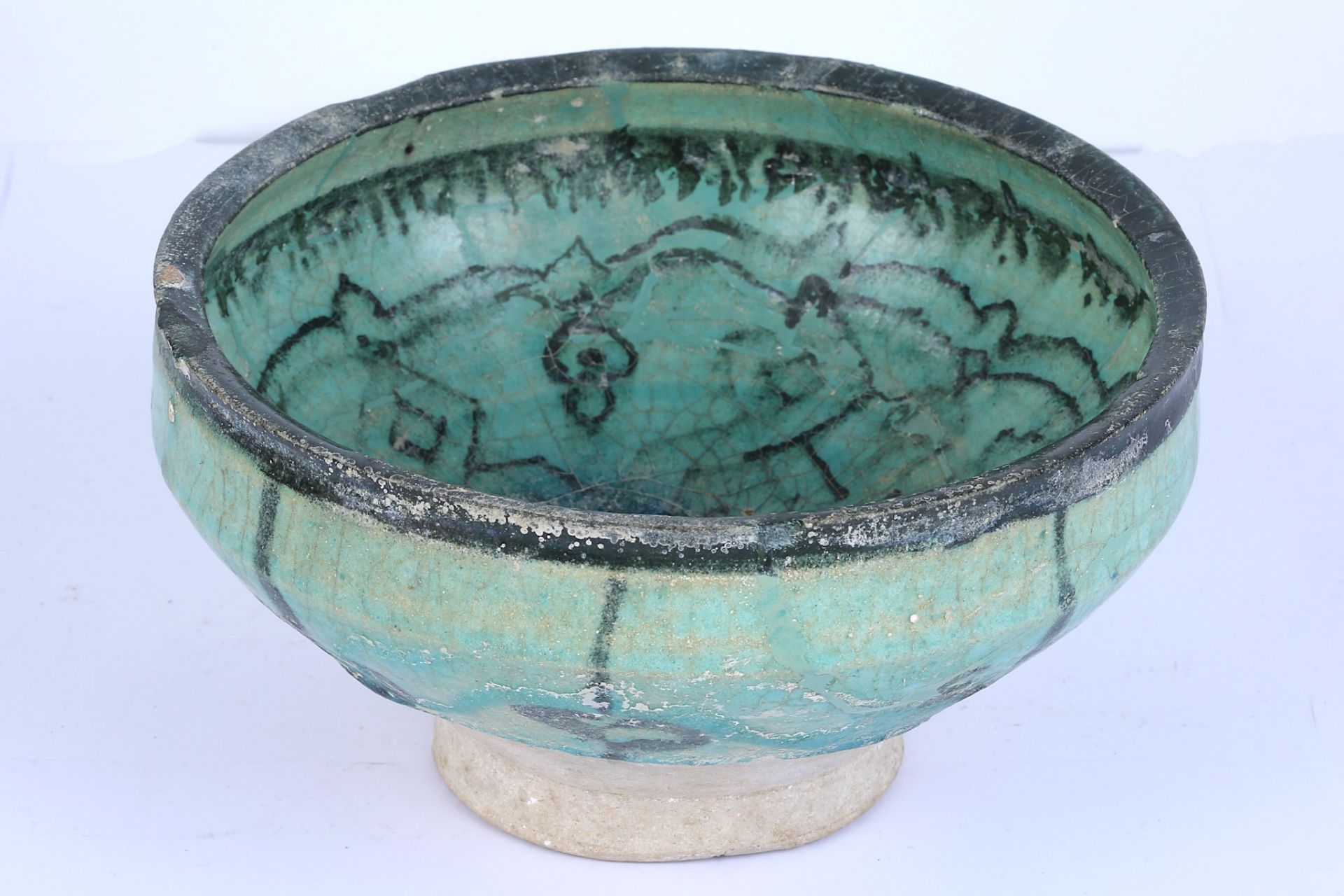 TWO TURQUOISE-GLAZED POTTERY BOWLS Kashan, Iran, 1 - Image 4 of 7