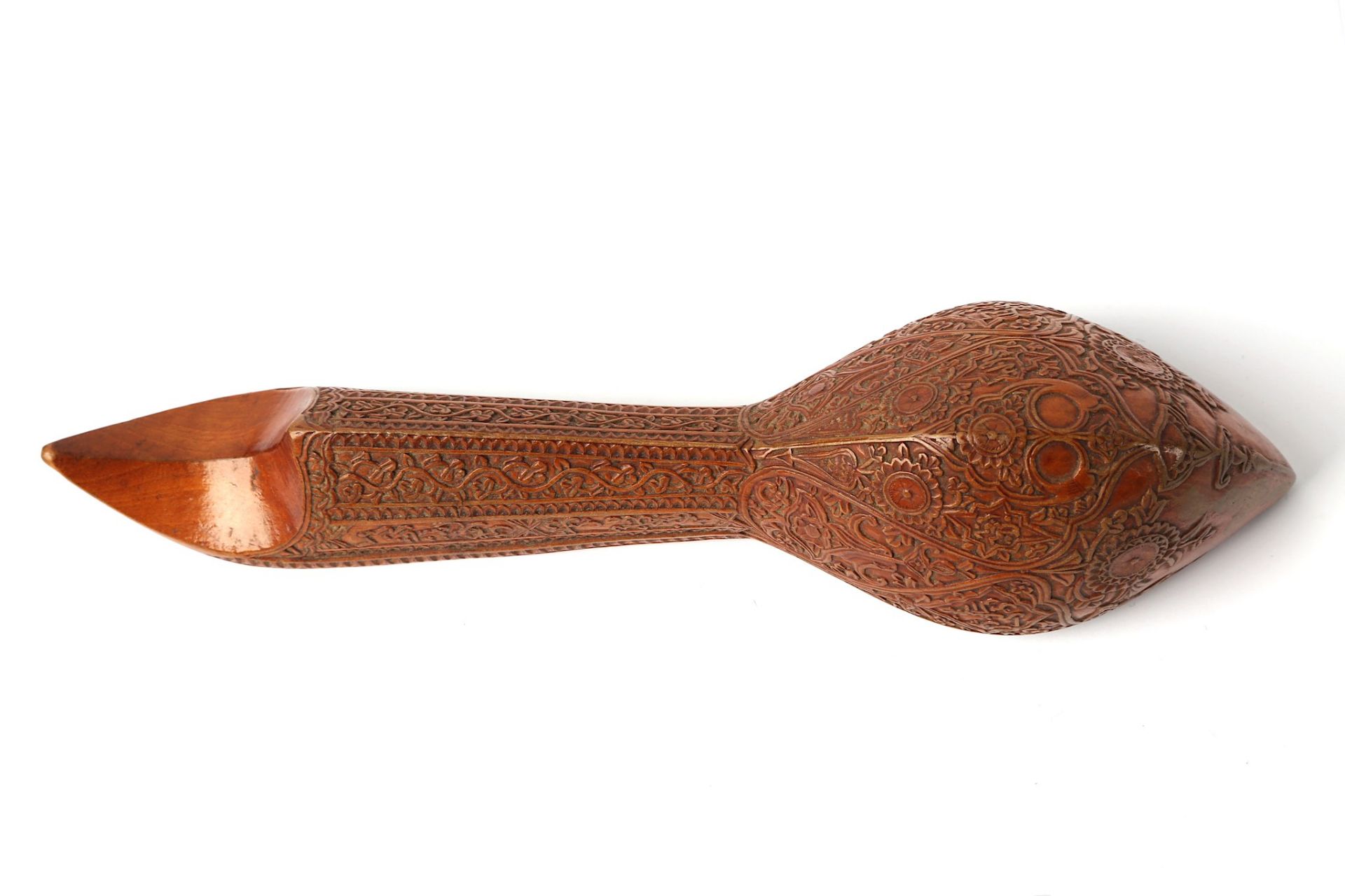 A CARVED WOOD SPOON (QASHUQ) Possibly Abadeh, Iran, late 19th century Of typical form with boat- - Image 4 of 4