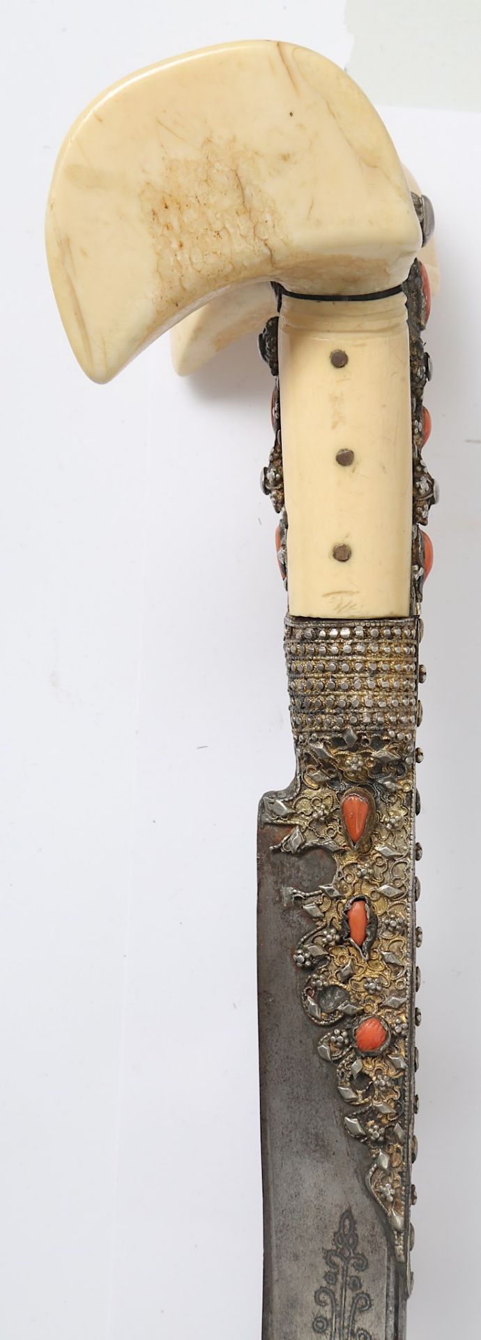 A LARGE-EARED WALRUS IVORY-HILTED YATAGHAN Ottoman - Image 3 of 9