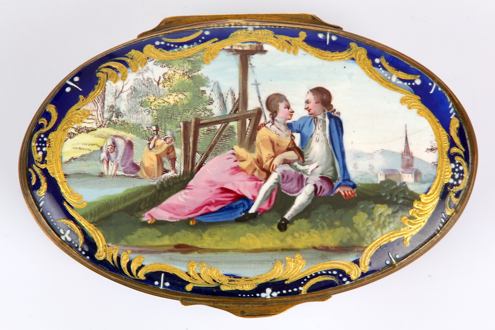 A LARGE BIRMINGHAM OR SOUTH STAFFORDSHIRE ENAMEL SNUFF BOX, circa 1770, of oval form with gilt metal - Image 4 of 7