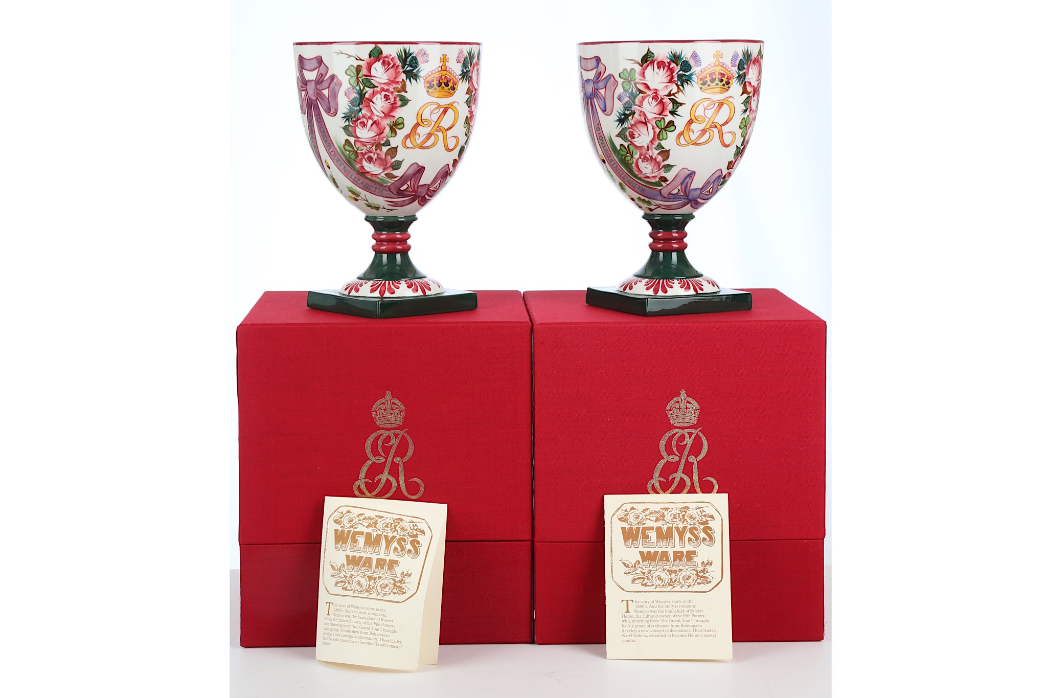 A PAIR OF ROYAL DOULTON COMMEMORATIVE POTTERY GOBLETS, circa 1980, commissioned by Rogers de Rin - Image 5 of 5