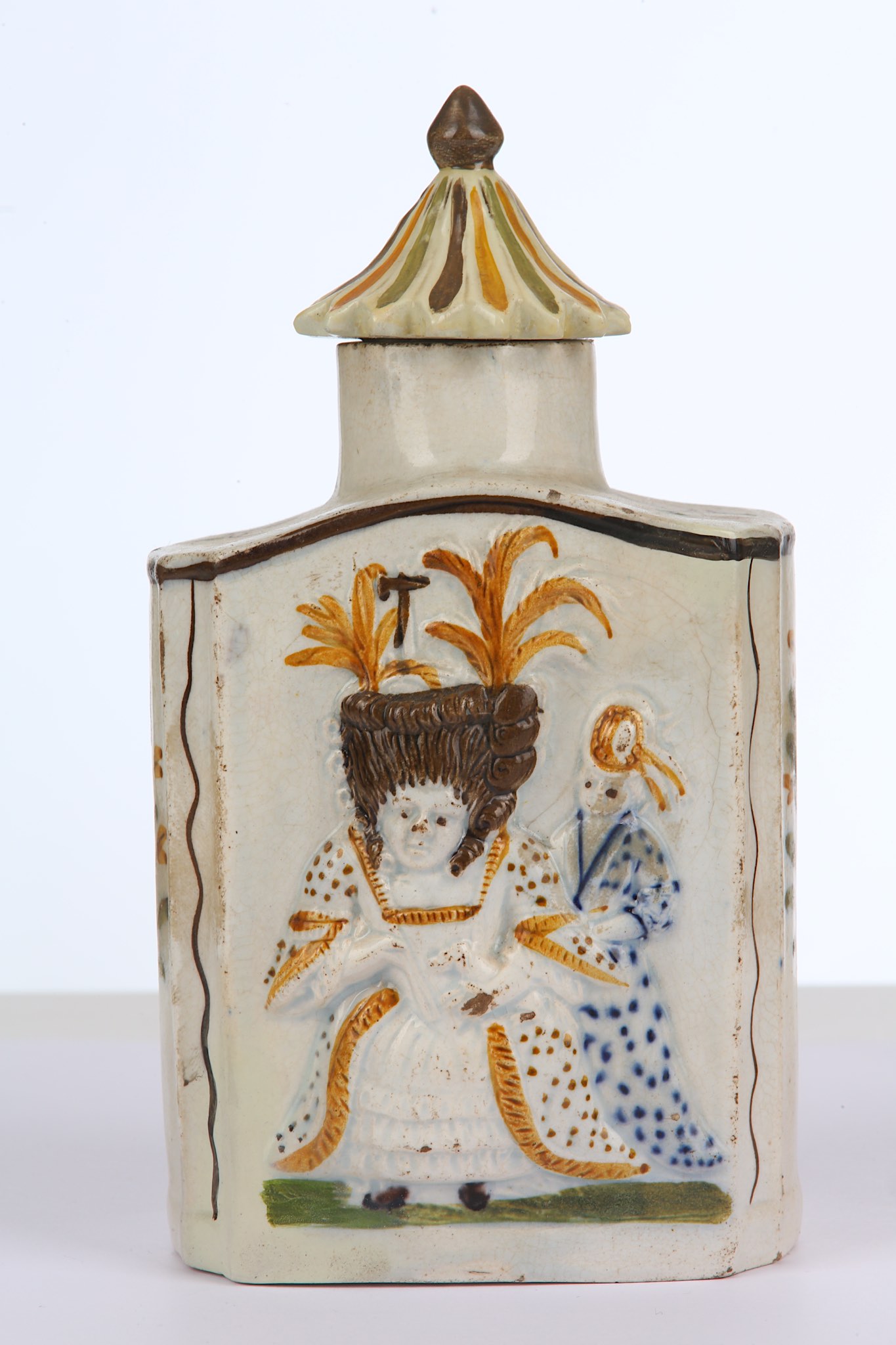 A PRATTWARE TEA CADDY AND A 'BACCHUS' FROG MUG, early 19th century, the caddy moulded with - Image 5 of 8