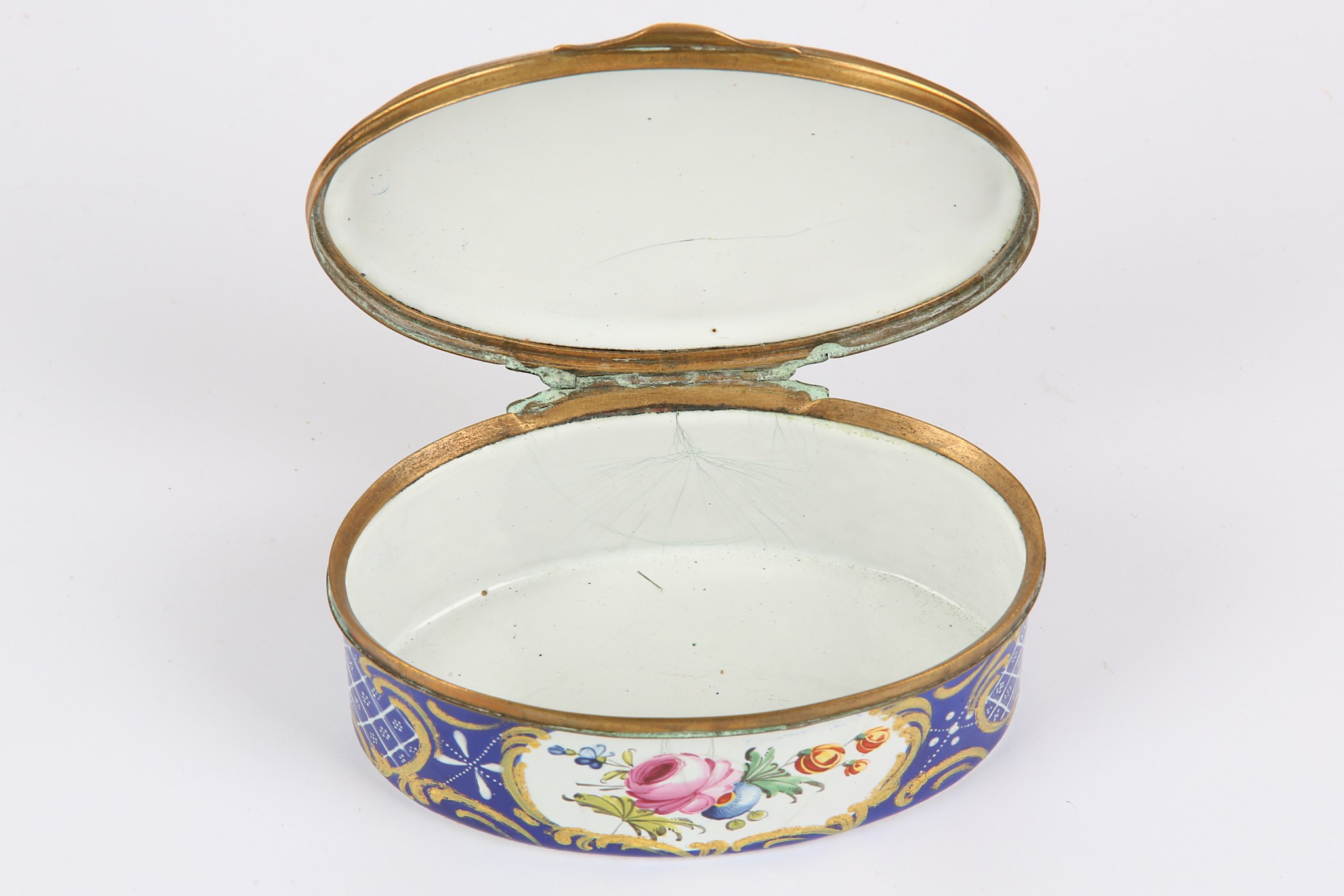 A LARGE BIRMINGHAM OR SOUTH STAFFORDSHIRE ENAMEL SNUFF BOX, circa 1770, of oval form with gilt metal - Image 7 of 7