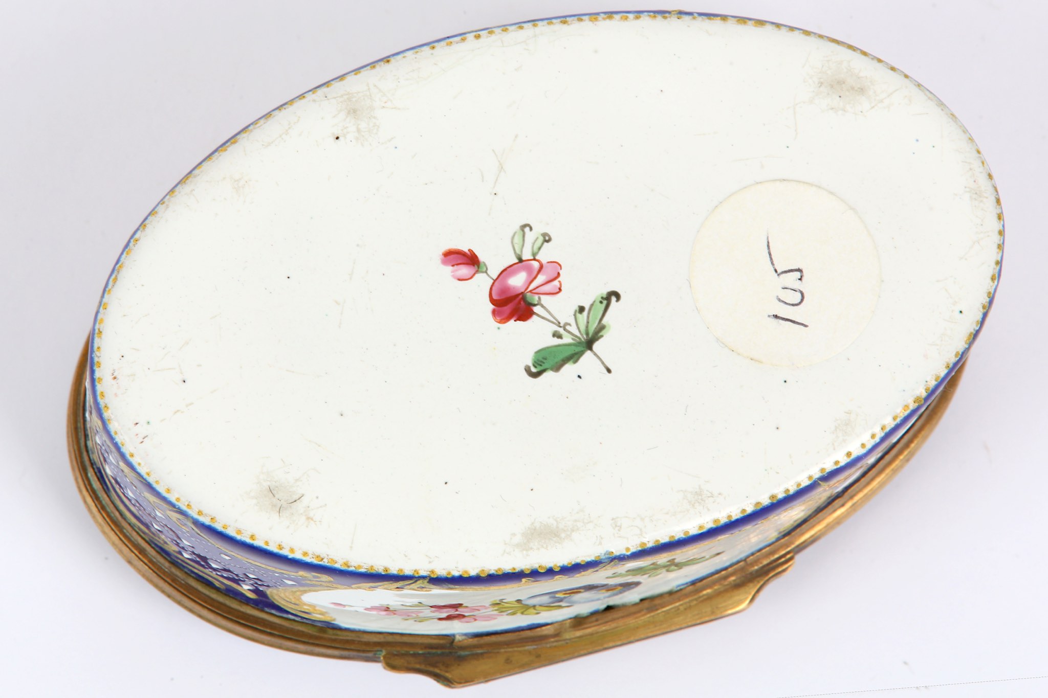 A LARGE BIRMINGHAM OR SOUTH STAFFORDSHIRE ENAMEL SNUFF BOX, circa 1770, of oval form with gilt metal - Image 6 of 7