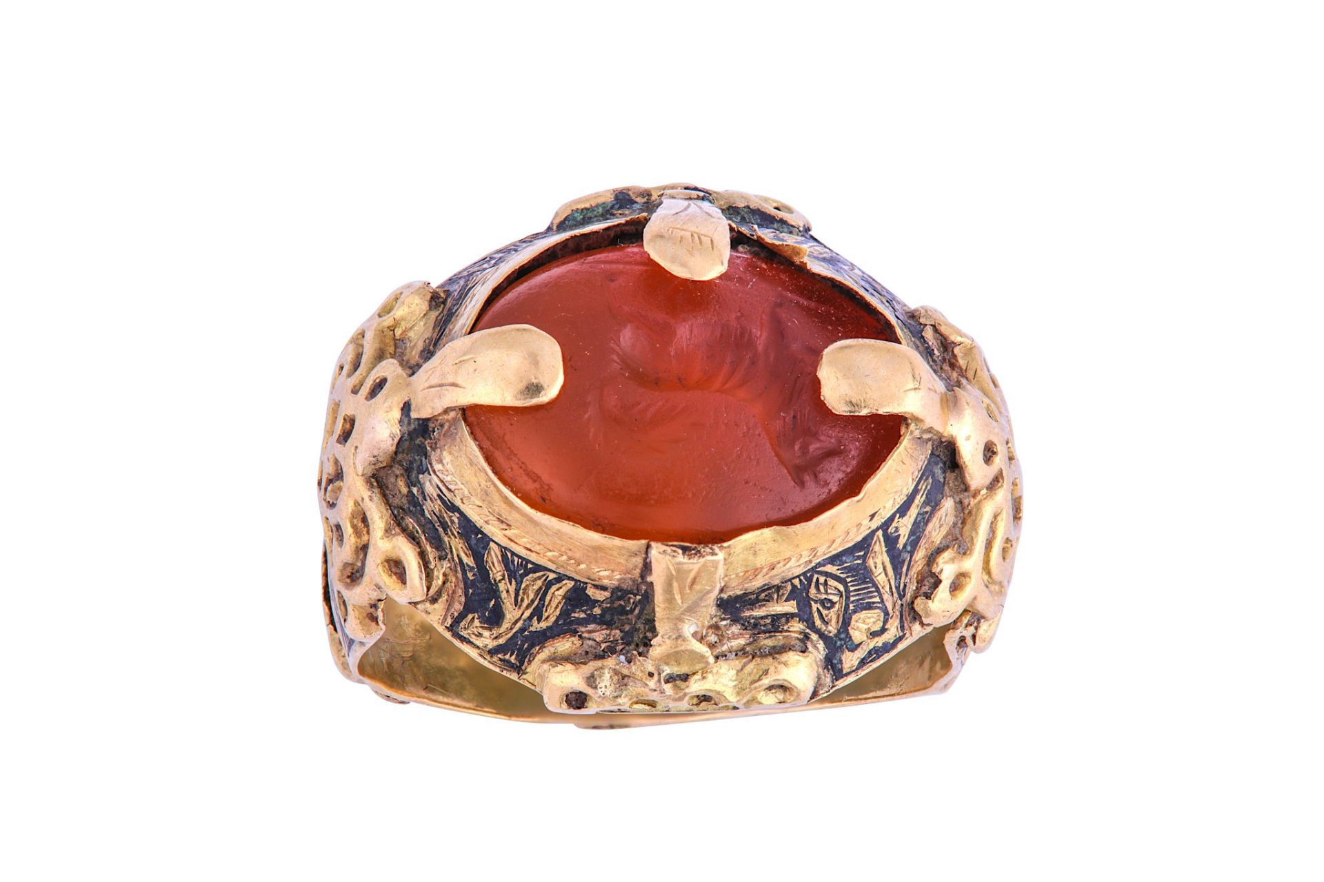 An intaglio ring, 19th / early 20th century