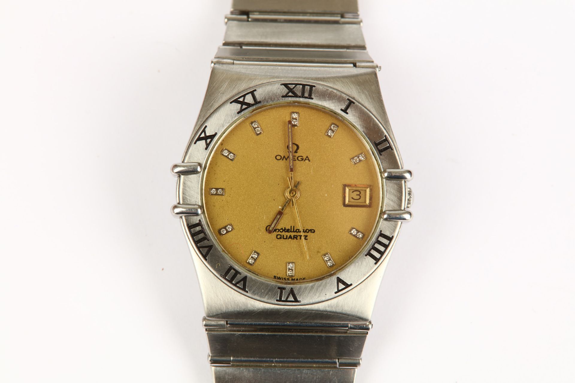 Omega. A stainless steel quartz calendar bracelet watch. Model: Constellation. Reference: 3961070. - Bild 3 aus 5