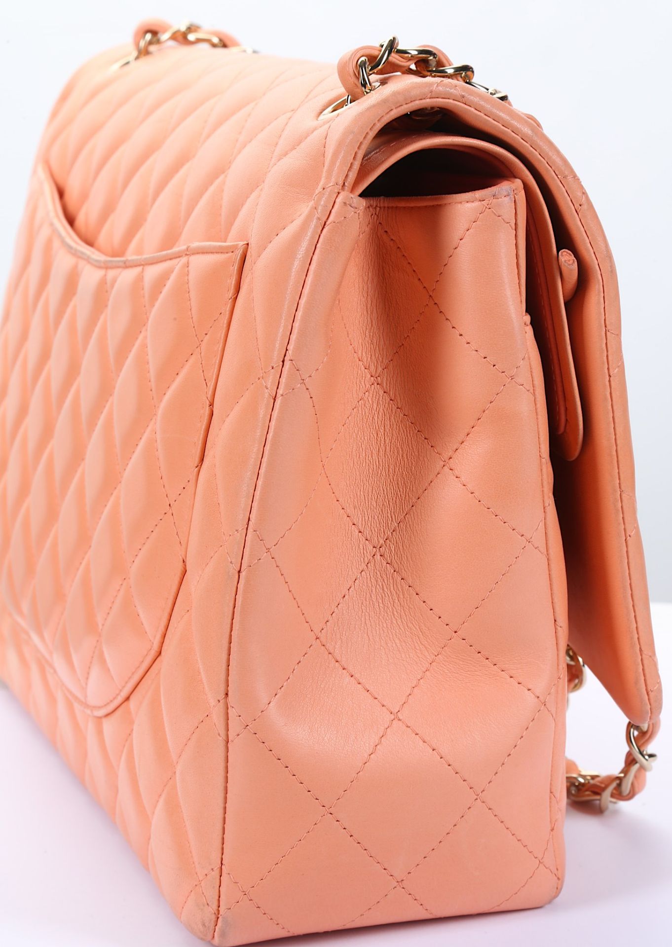 Chanel Peach Jumbo Classic Flap Bag, c. 2012, quil - Bild 4 aus 10
