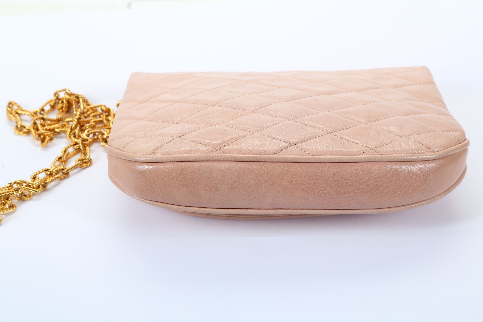 Chanel Baby Pink Petite Handbag, 1980s, quilted sh - Bild 4 aus 6