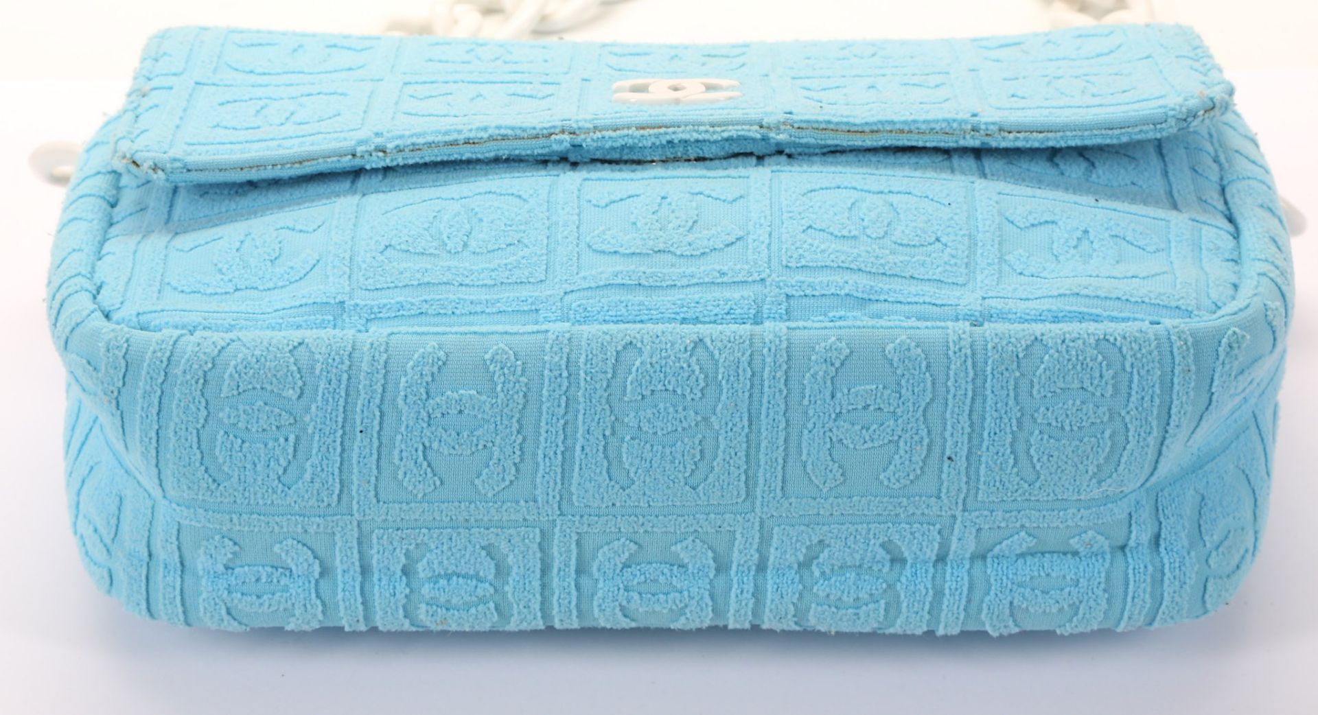 Chanel Baby Blue Terry Cloth Single Flap Bag, c. 2 - Bild 5 aus 7