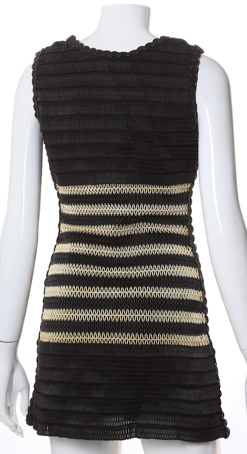 Chanel Boutique Black Rubber Piping Dress, sleeveless design with cream rubber detail, size 38 (UK - Bild 5 aus 6