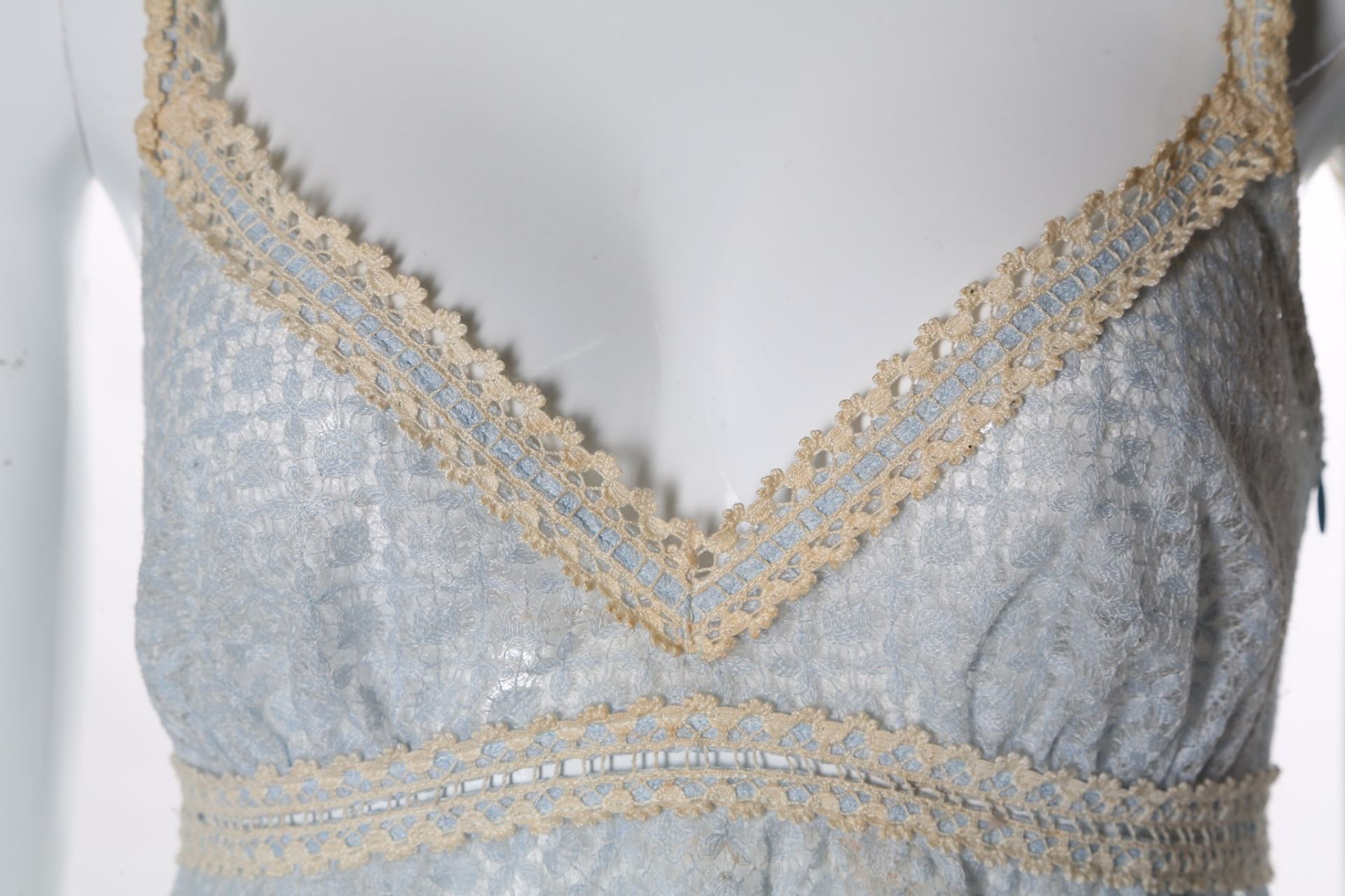 Chanel Baby Blue Lace Top, c. 2007, sleeveless des - Image 2 of 6