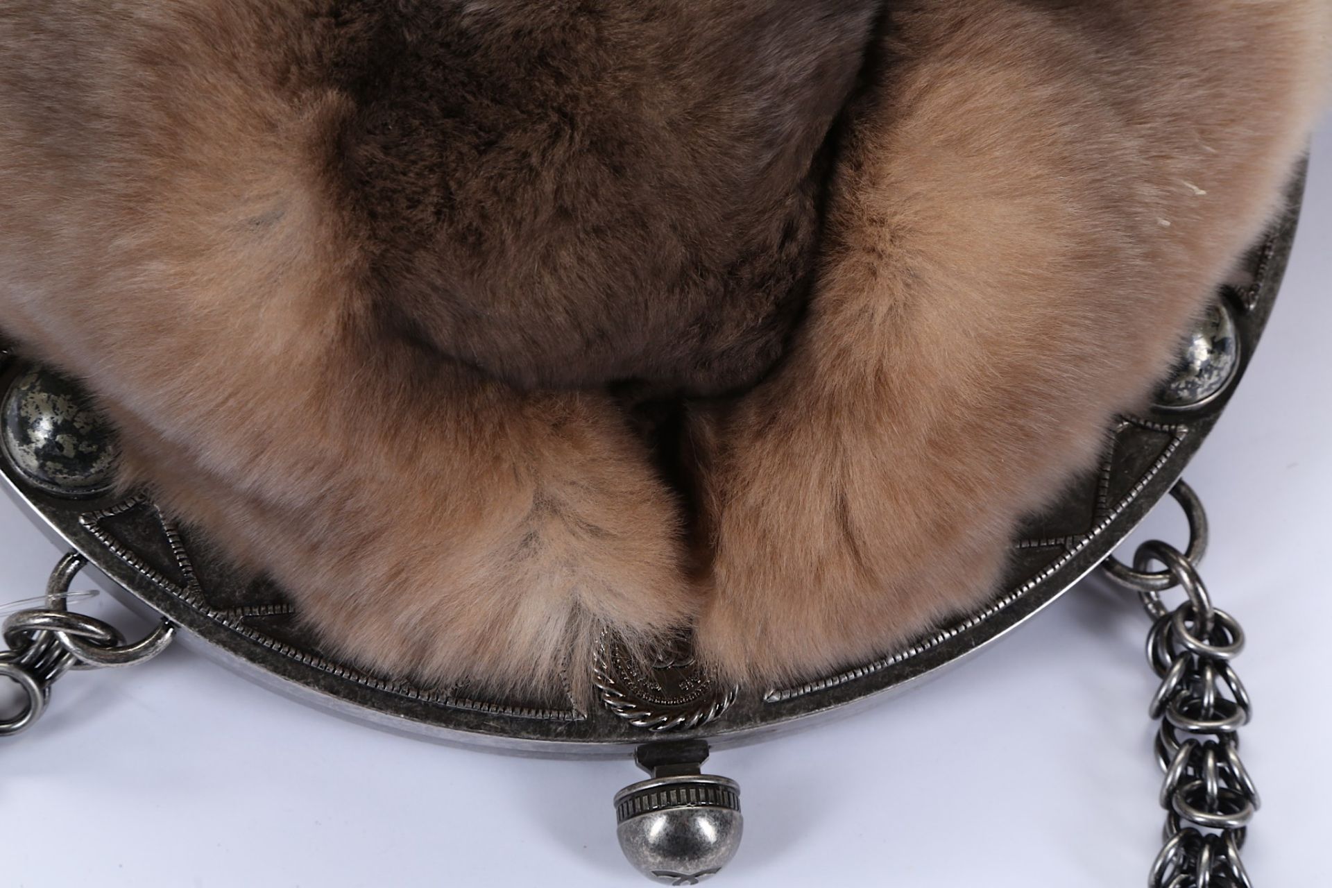 Rare Chanel Rabbit Fur Sporran, c. 2013-14, distressed silver metal frame and chain strap, 37cm - Bild 2 aus 6