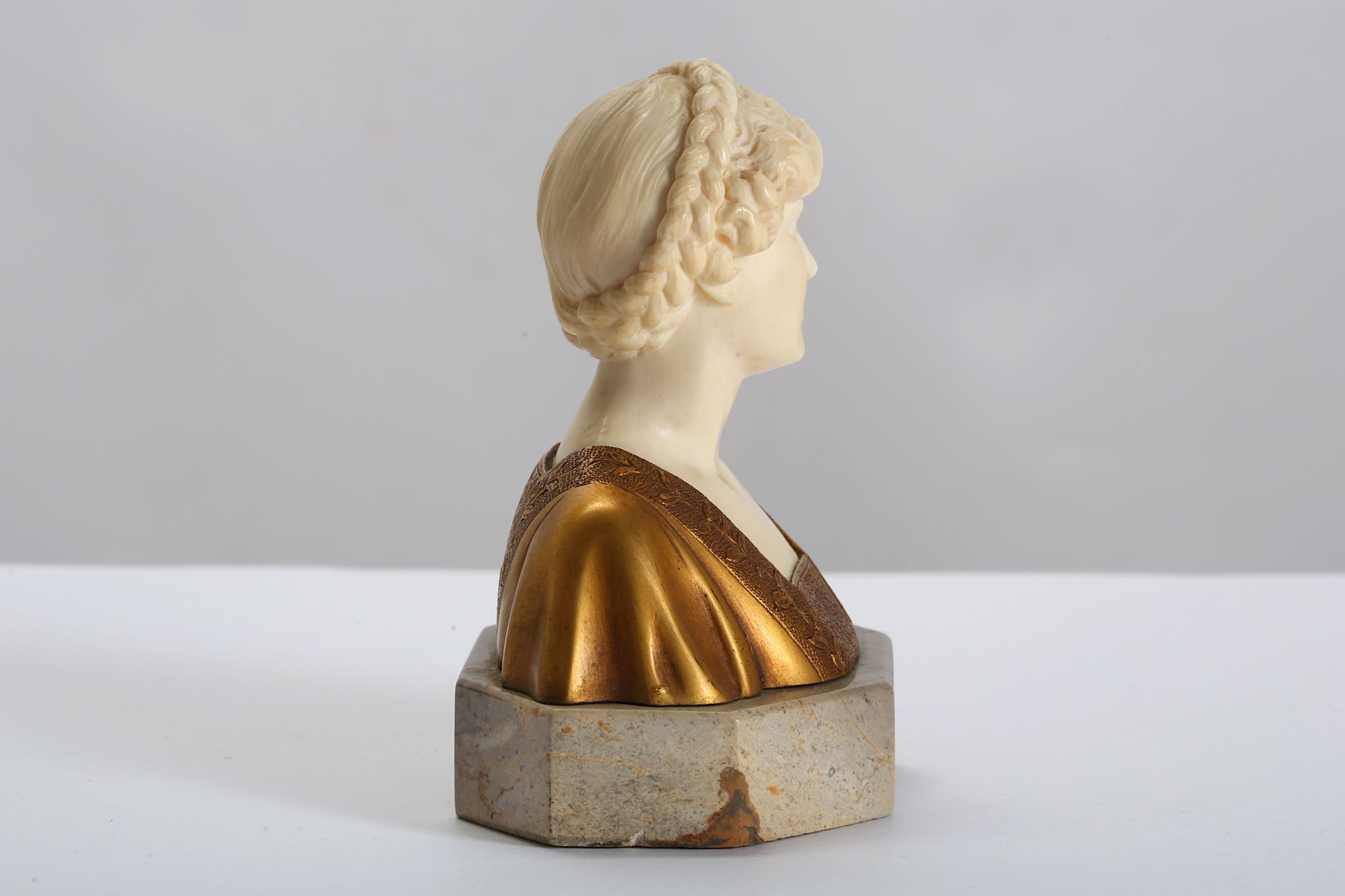FERDINAND PREISS (GERMAN 1892-1943): AN IVORY AND GILT BRONZE BUST OF A GIRL  the young beauty - Image 3 of 8
