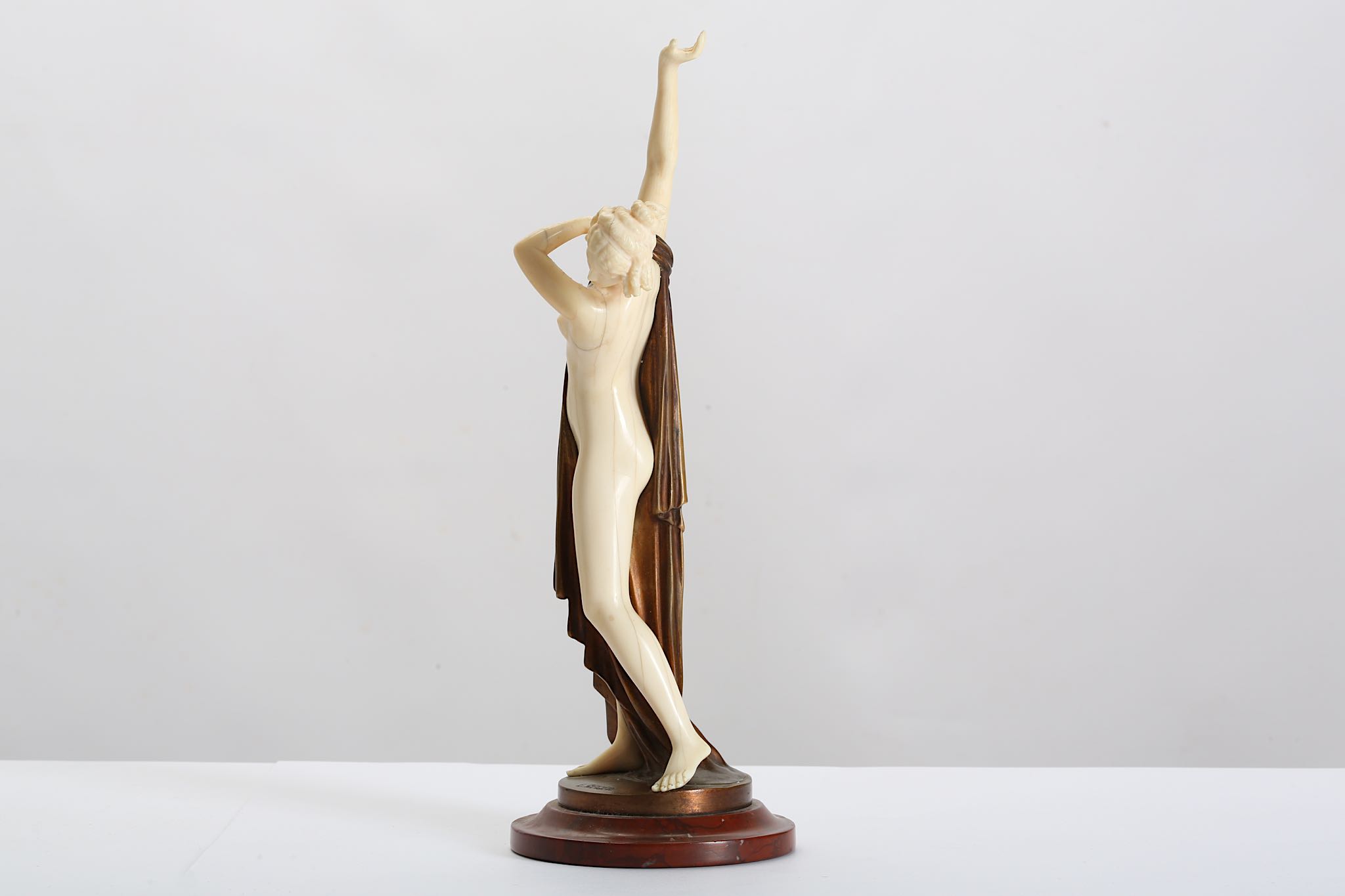 ERNST SEGER (GERMAN: 1868-1939): A CARVED IVORY AND BRONZE FIGURE OF A GIRL 'AFTER THE BATH' the - Image 3 of 8
