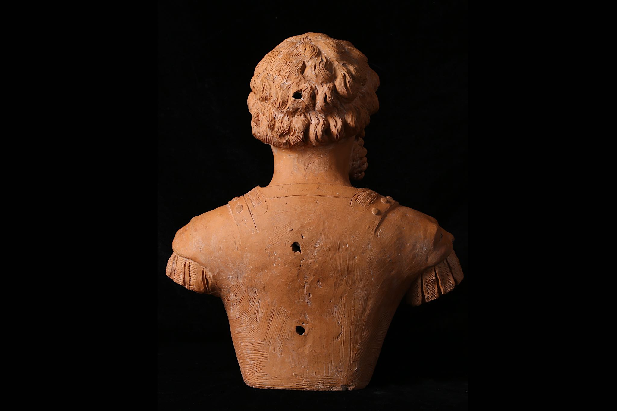 A TERRACOTTA BUST OF A SOLDIER, PROBABLY SOUTH NETHERLANDISH, 17TH CENTURY the hand modelled bust - Image 4 of 10