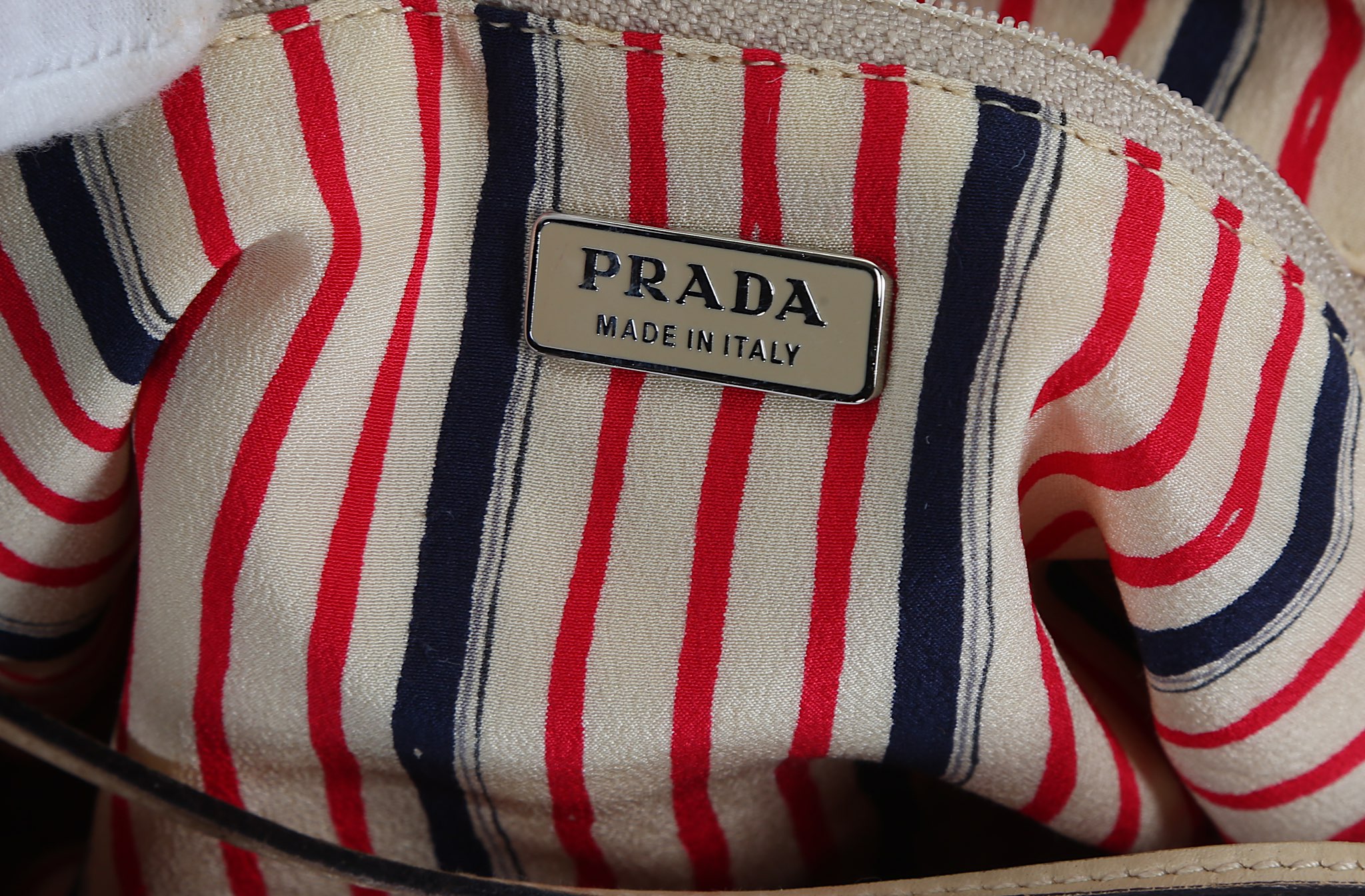 Prada Red Silk Petite Handbag, delicate cream leat - Image 5 of 5