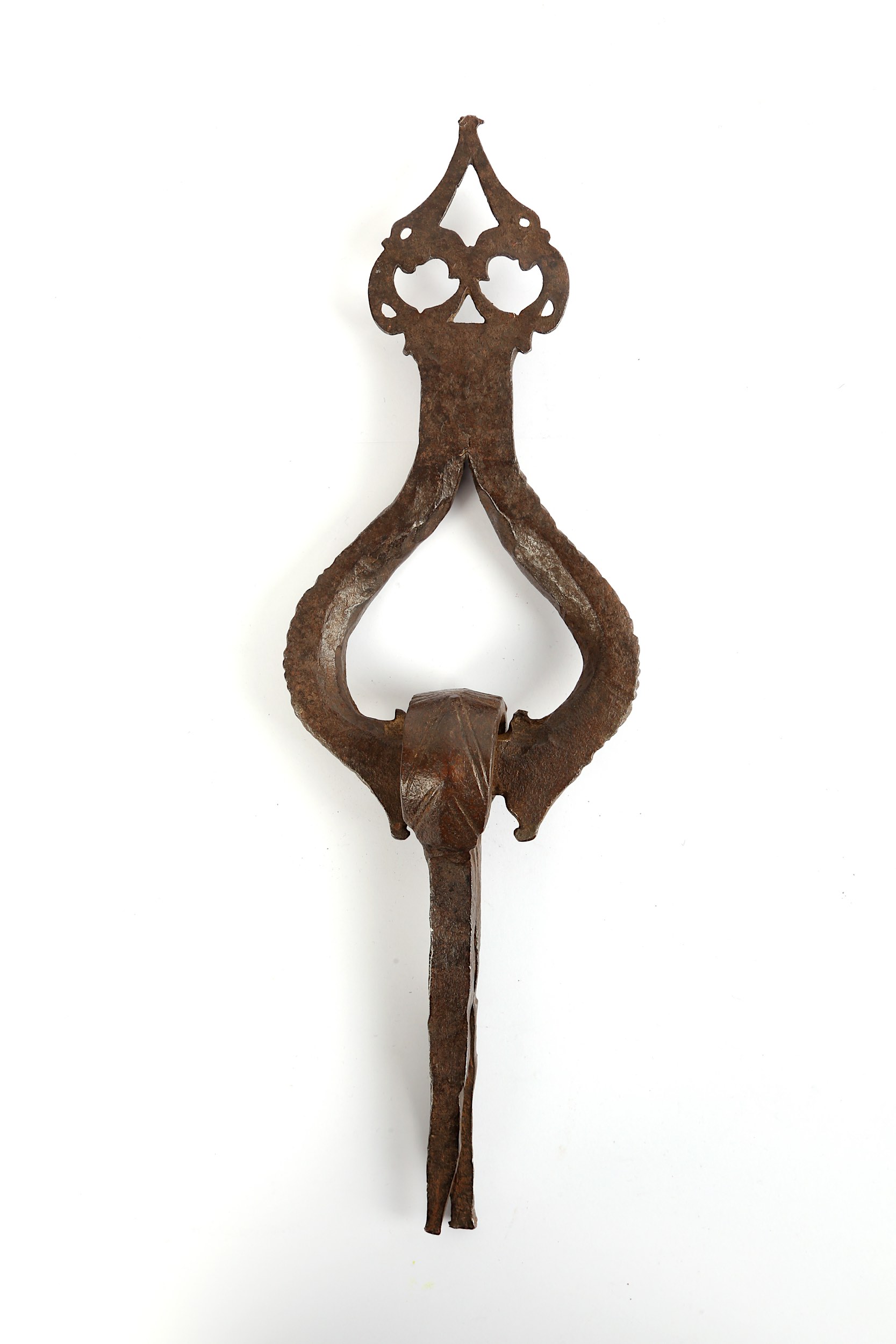 A late Safavid door knocker, Iran, 18th century, the knob of drop-shaped form, with linear - Image 4 of 4