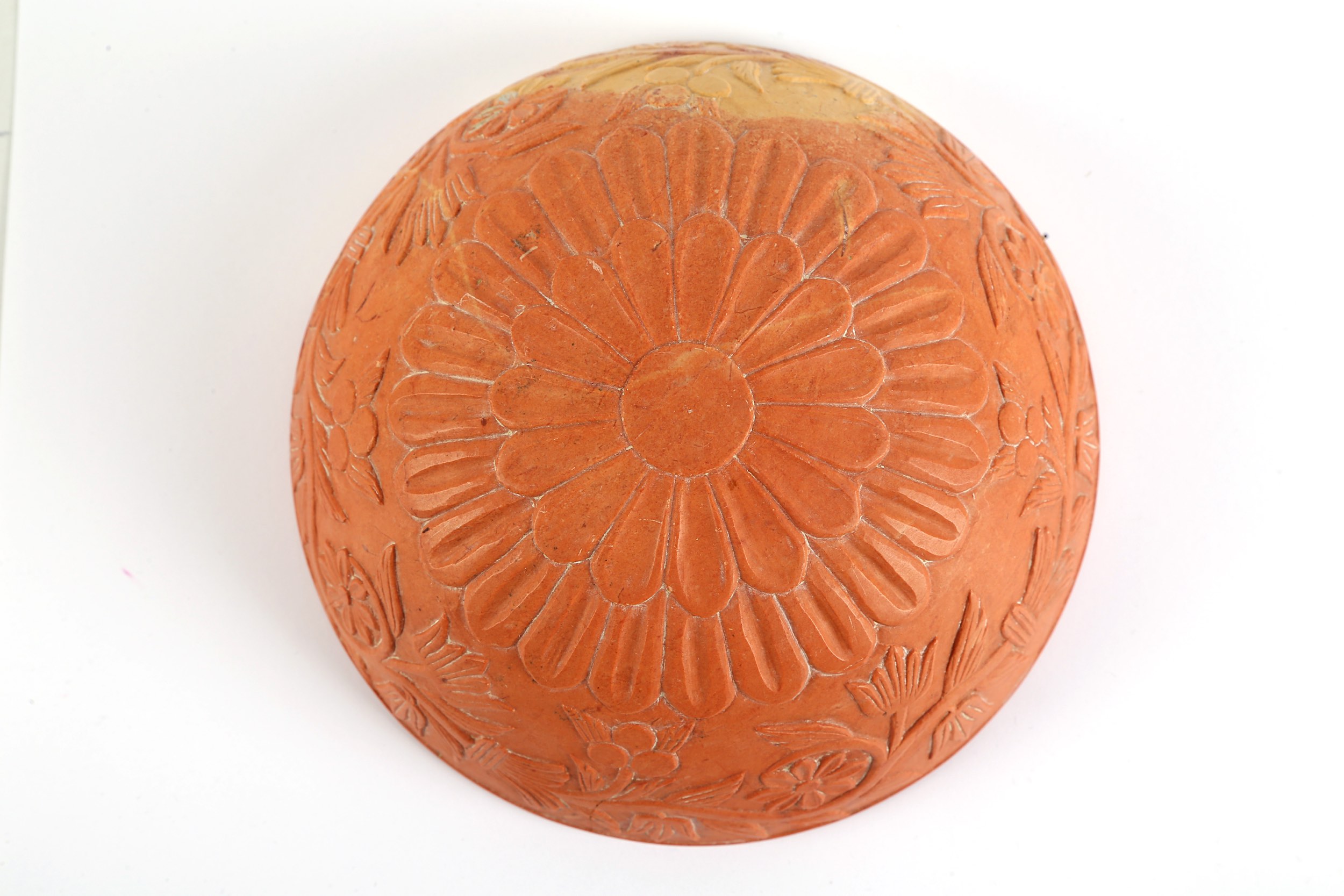 A carved hardstone bowl, possibly Ottoman Greece, 19th Century, of circular form, the exterior - Image 3 of 4