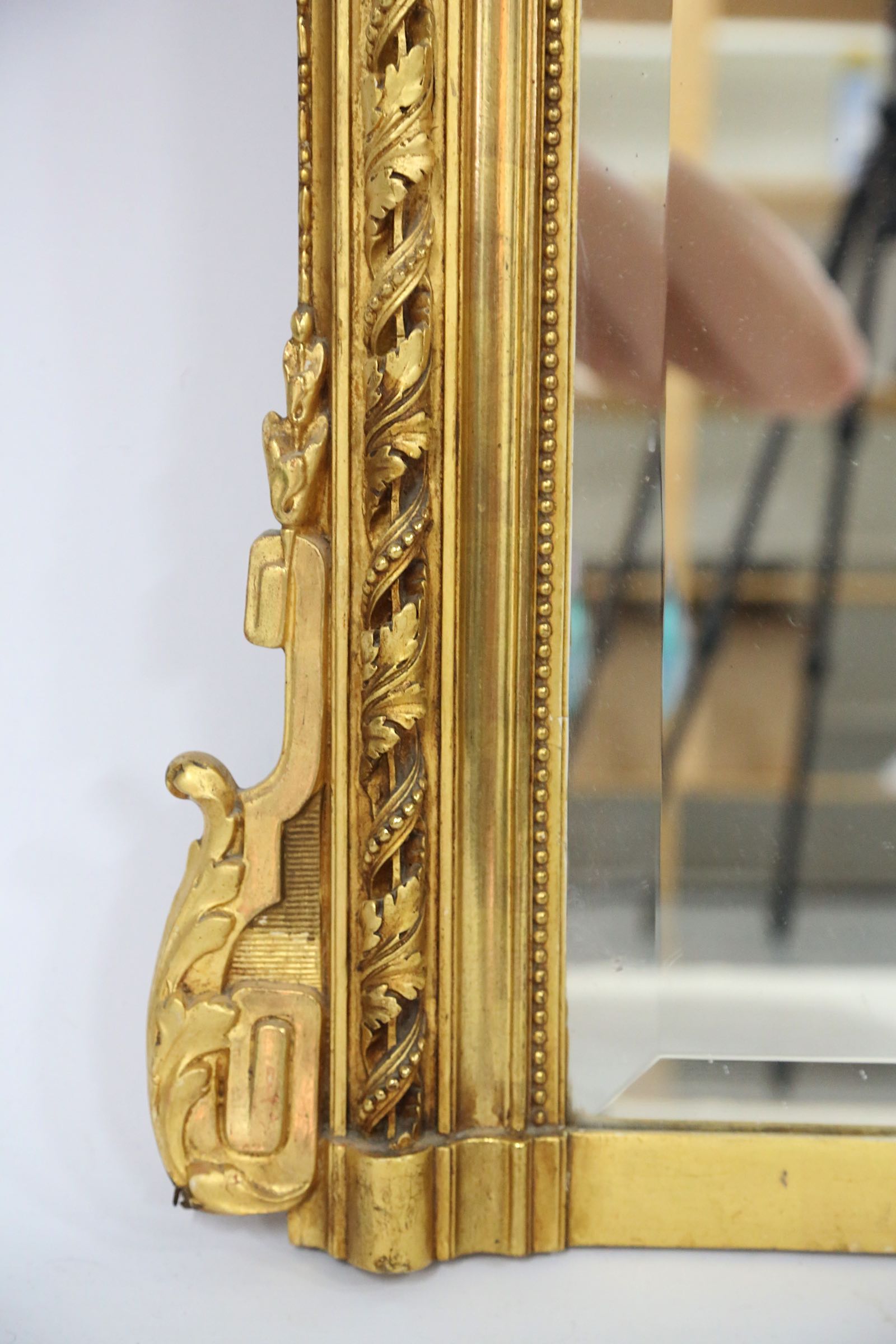 A LATE 19TH CENTURY FRENCH GILTWOOD AND GESSO WALL - Image 5 of 5