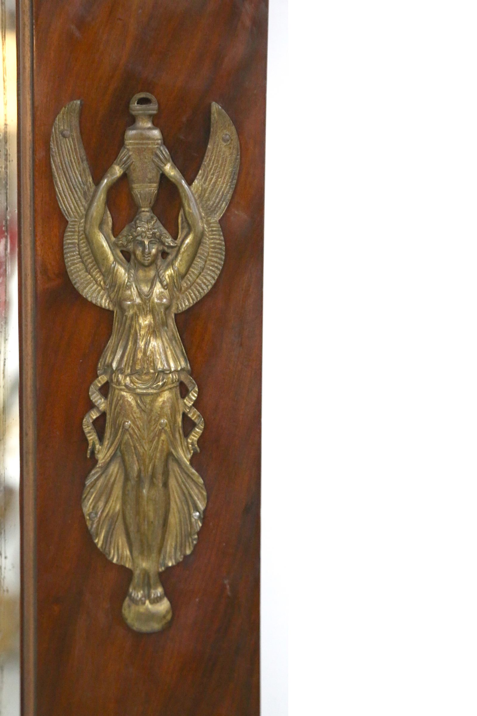 A LARGE FRENCH EMPIRE PERIOD MAHOGANY AND GILT BRO - Image 4 of 4