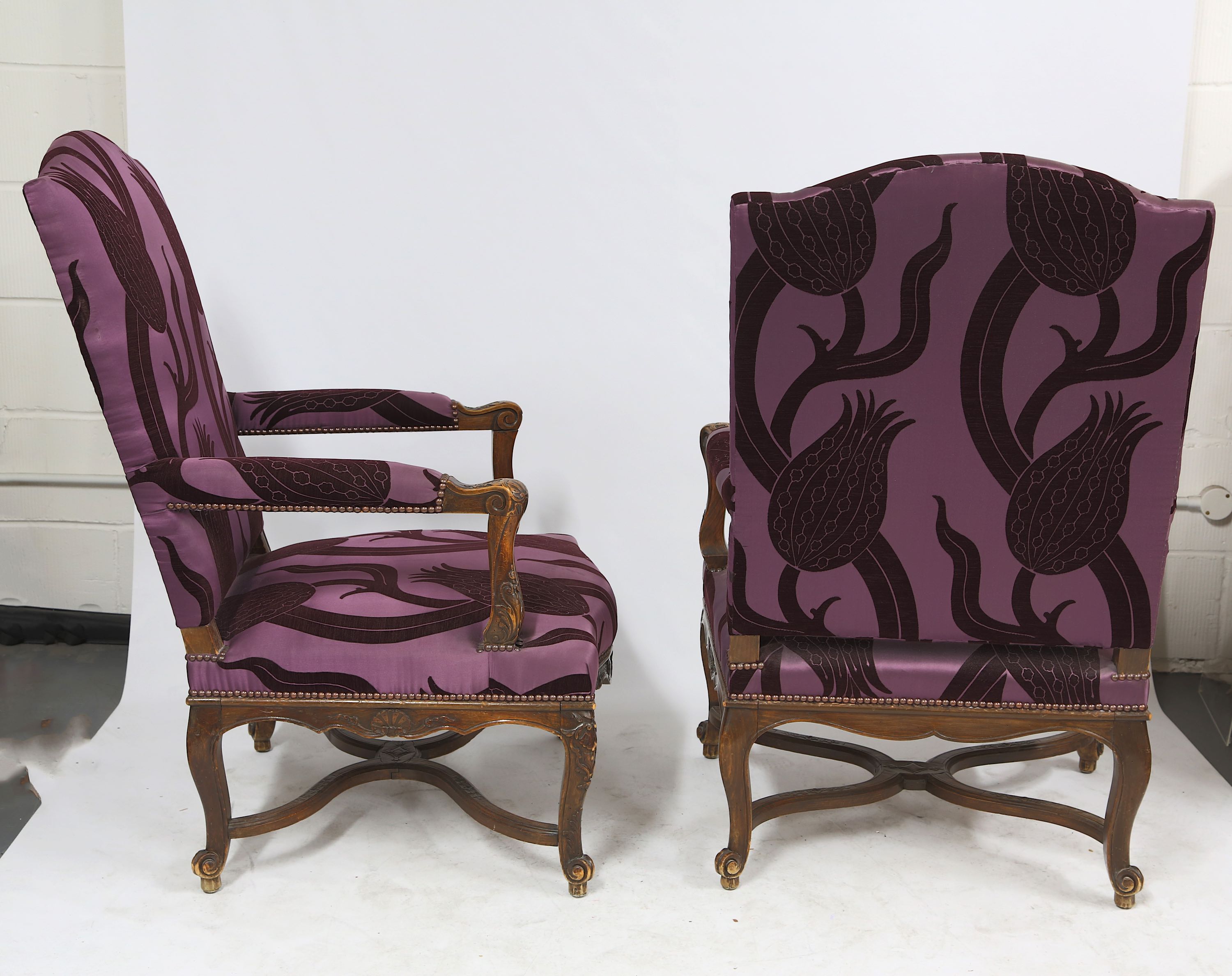 A PAIR OF LATE 19TH CENTURY FRENCH WALNUT ARMCHAIR - Image 2 of 9