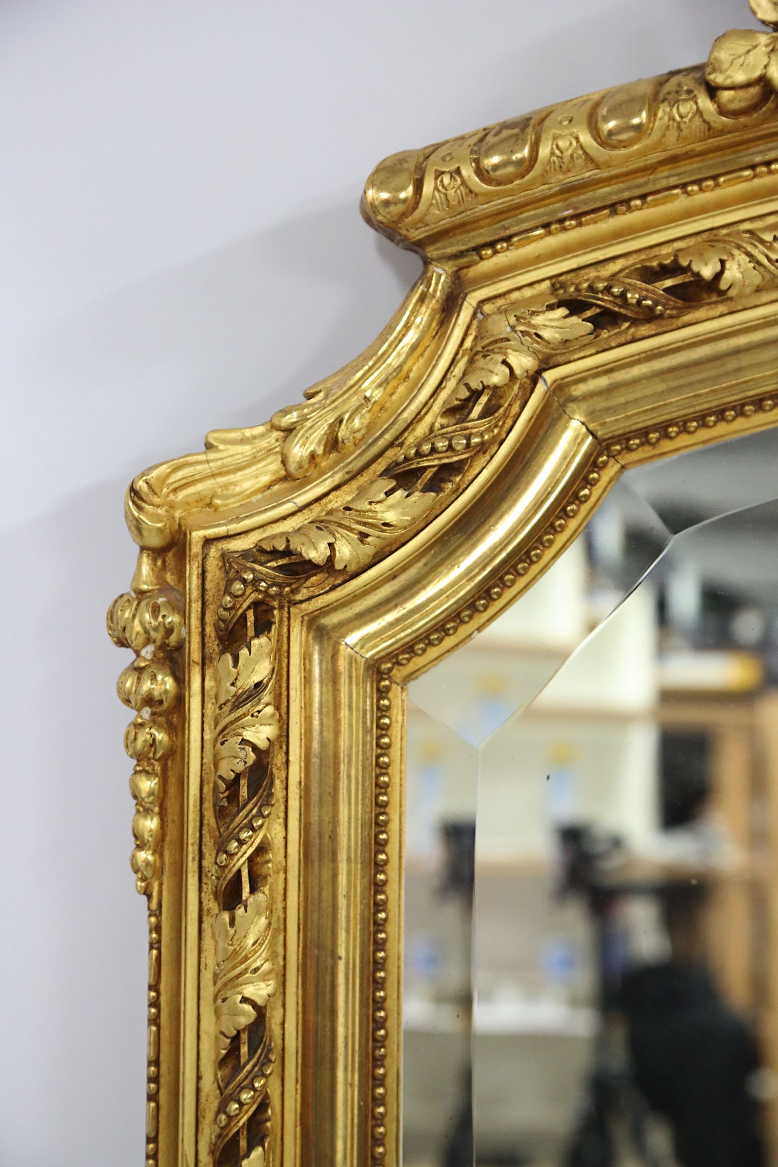 A LATE 19TH CENTURY FRENCH GILTWOOD AND GESSO WALL - Image 4 of 5