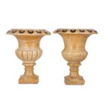 A LARGE PAIR OF EARLY 20TH CENTURY ITALIAN CARVED