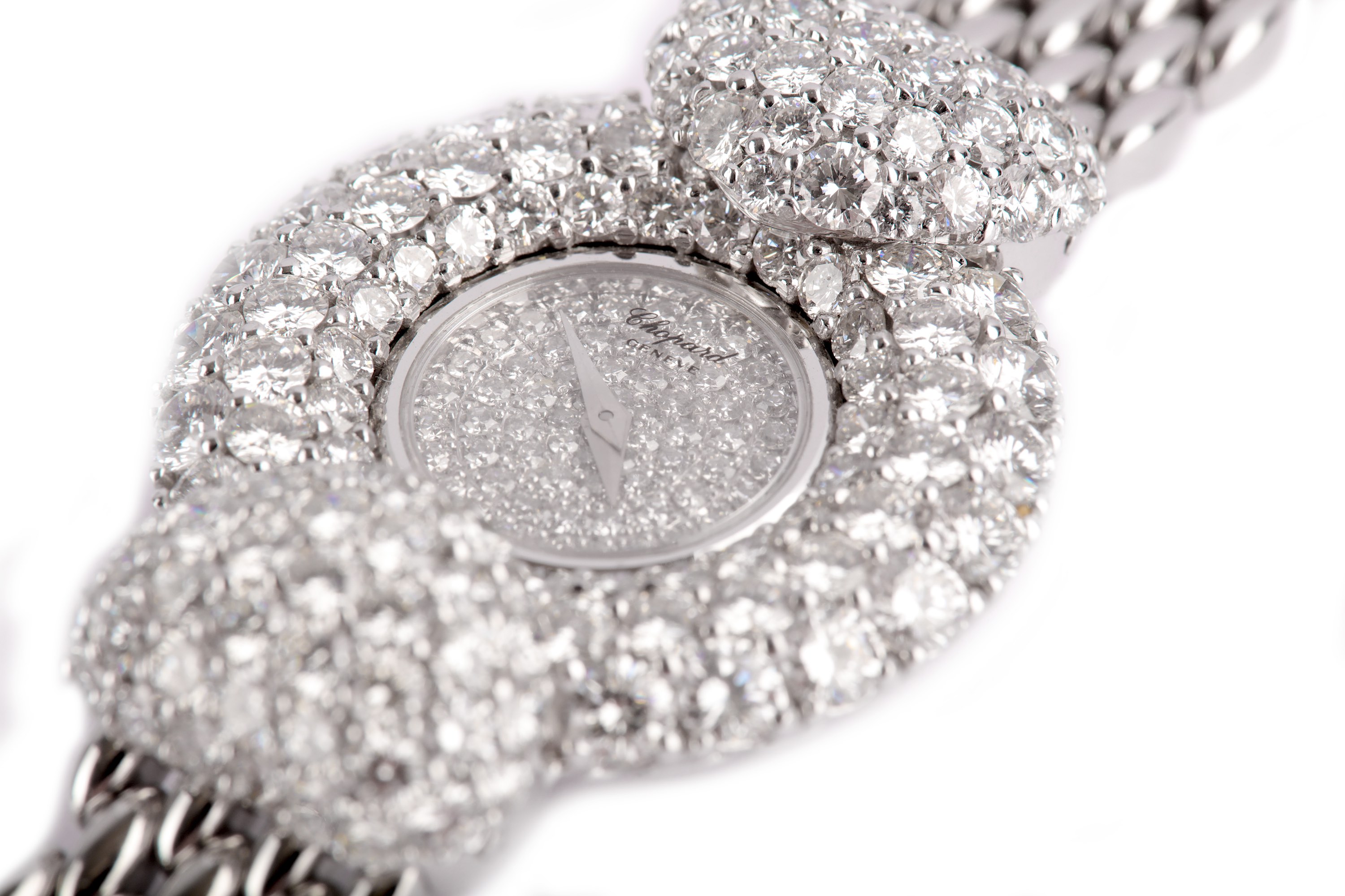 CHOPARD. A FINE AND RARE 18K WHITE GOLD AND DIAMOND SET MANUAL WIND BRACELET WATCH. Case reference/ - Image 3 of 6