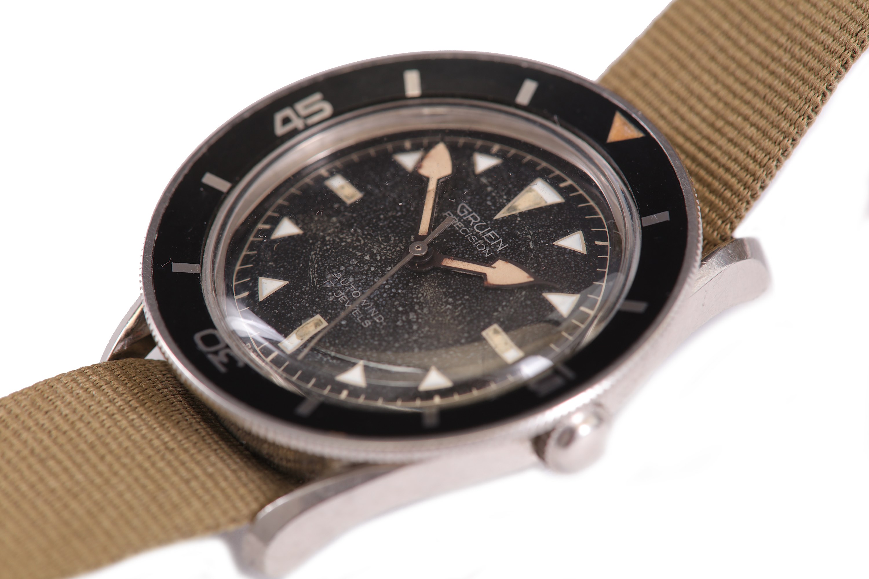 GRUEN. A RARE STAINLESS STEEL AUTOMATIC DIVERS WATCH. Date: 1950's. Case reference: '560 RSS 165'. - Image 3 of 6