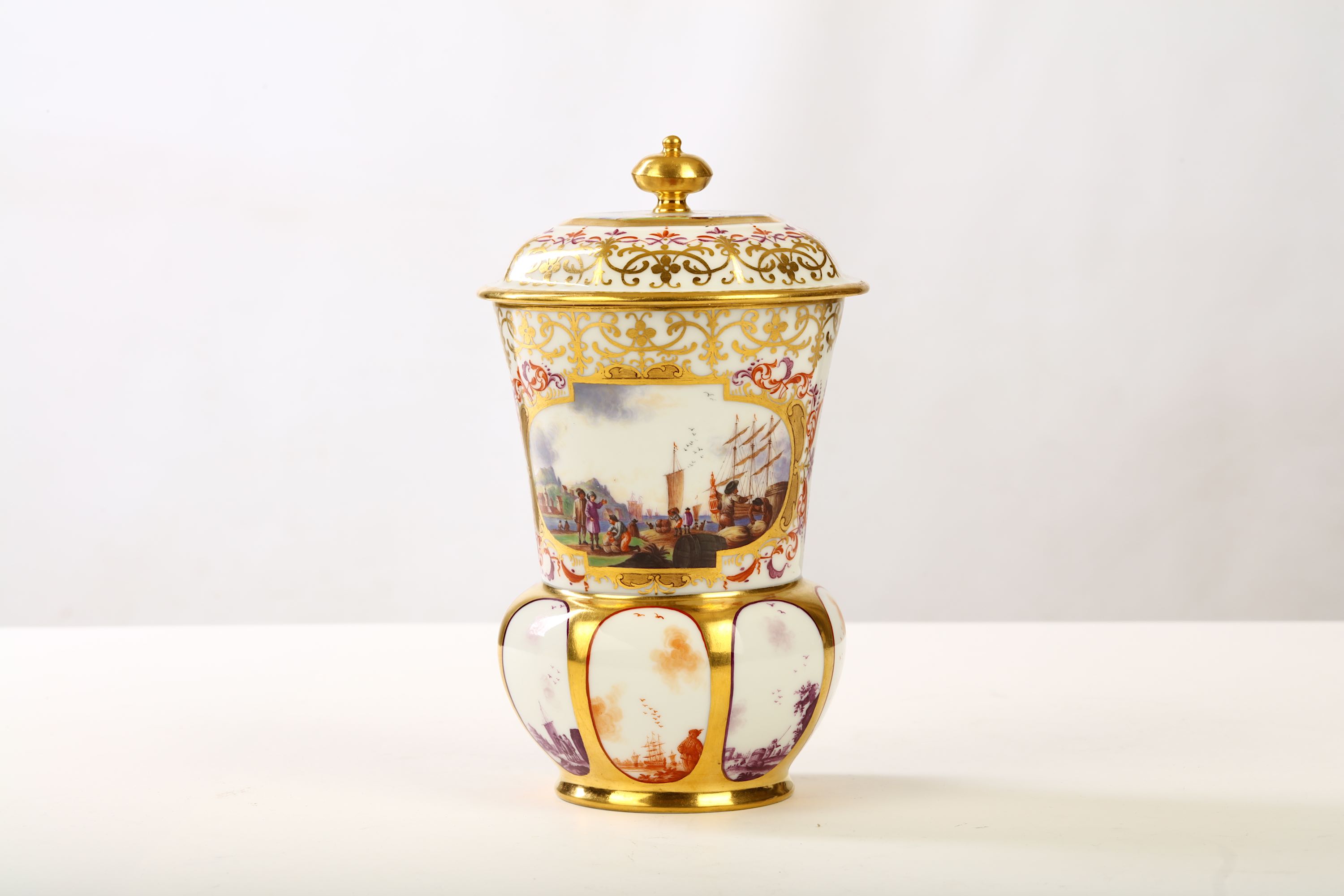 A MEISSEN BEAKER AND A COVER - Image 2 of 4