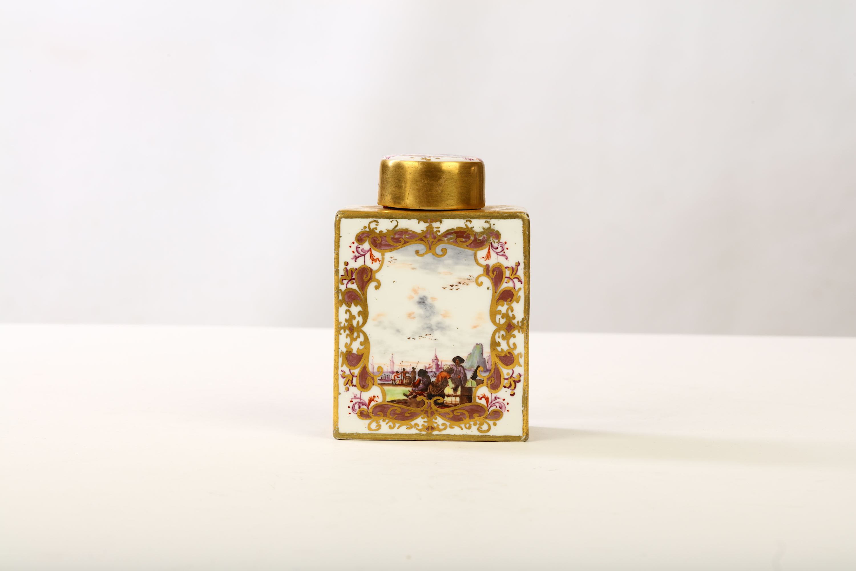 A MEISSEN TEA CANISTER AND A COVER - Image 3 of 6