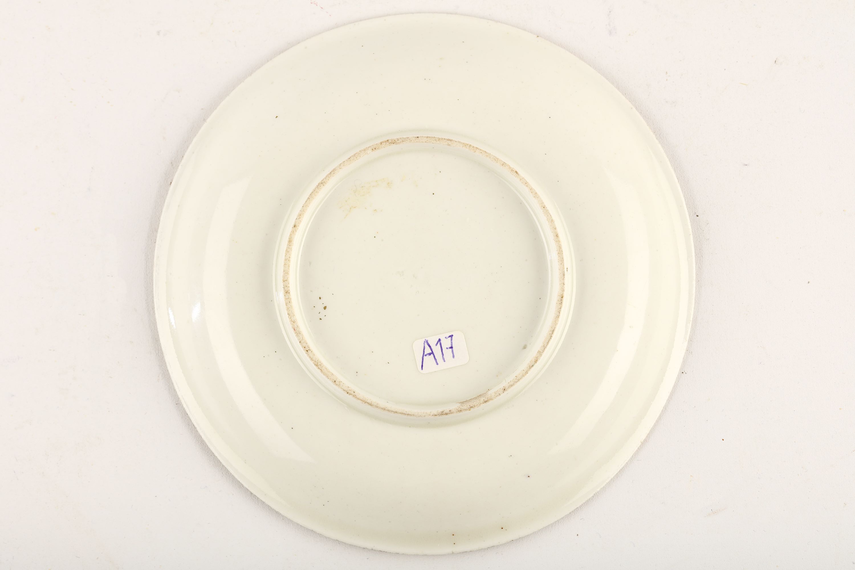 A MEISSEN HAUSMALER SAUCER - Image 2 of 2