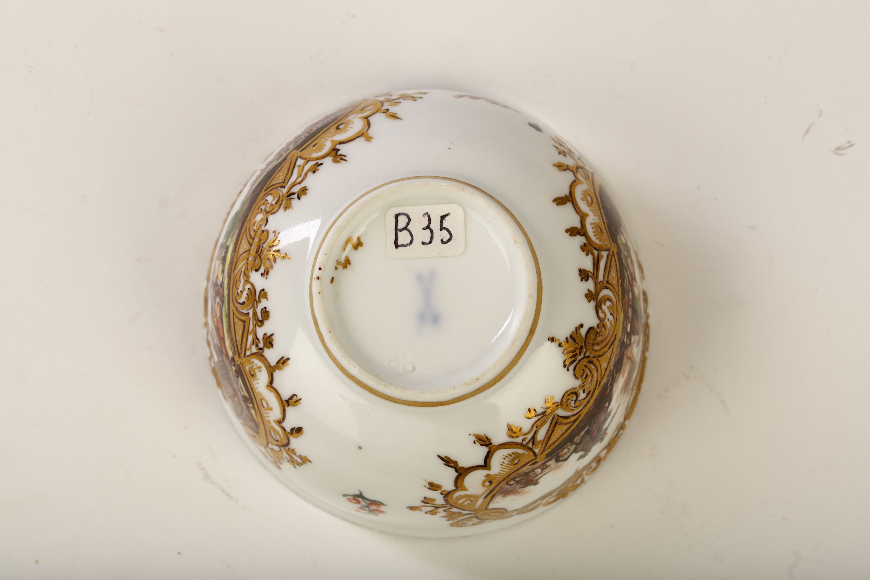 A MEISSEN TEABOWL - Image 4 of 4