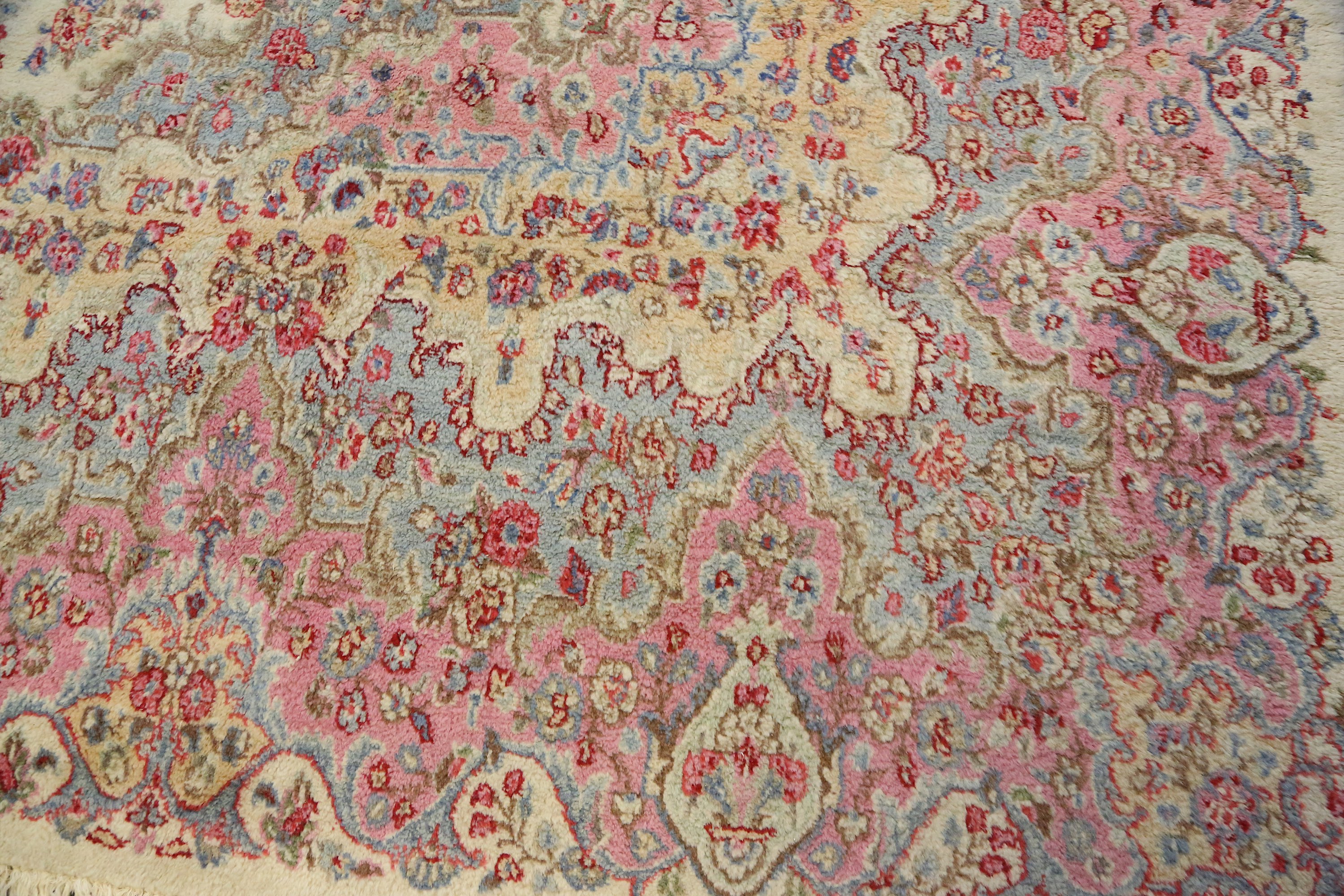 A fine Kirman carpet, South Persia, the light beige field with open floral medallion, the - Image 3 of 5