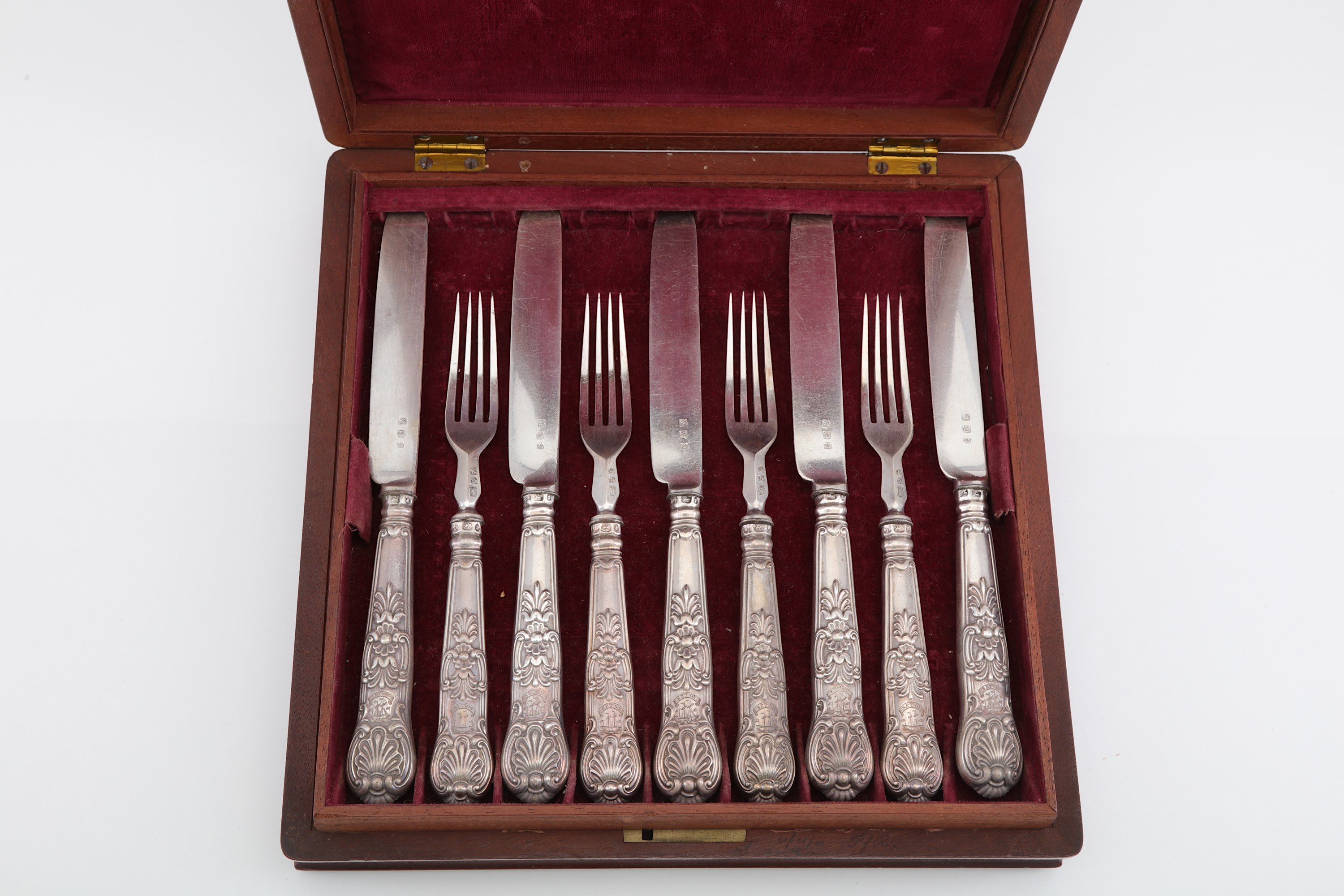 A George IV / William IV antique sterling silver handled fruit set, Sheffield 1829/31 by Atkin & Oxl - Image 2 of 4