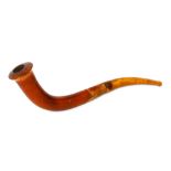 A EUROPEAN MEERSCHAUM PIPE WITH AMBER STEM. Of S-s