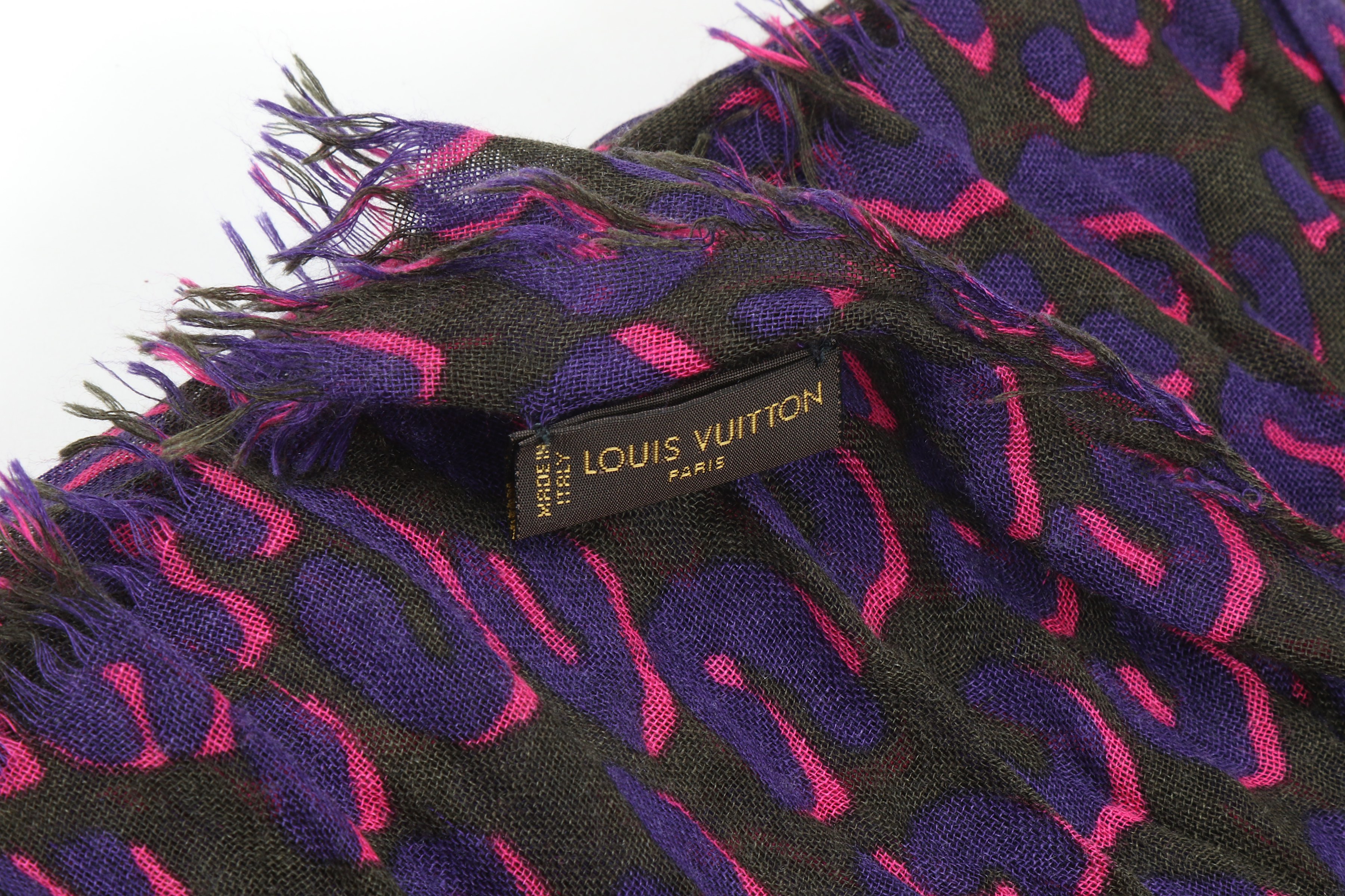 Louis Vuitton Stephen Sprouse Scarf, cashmere and silk mix with pink and purple design on black, - Image 3 of 3
