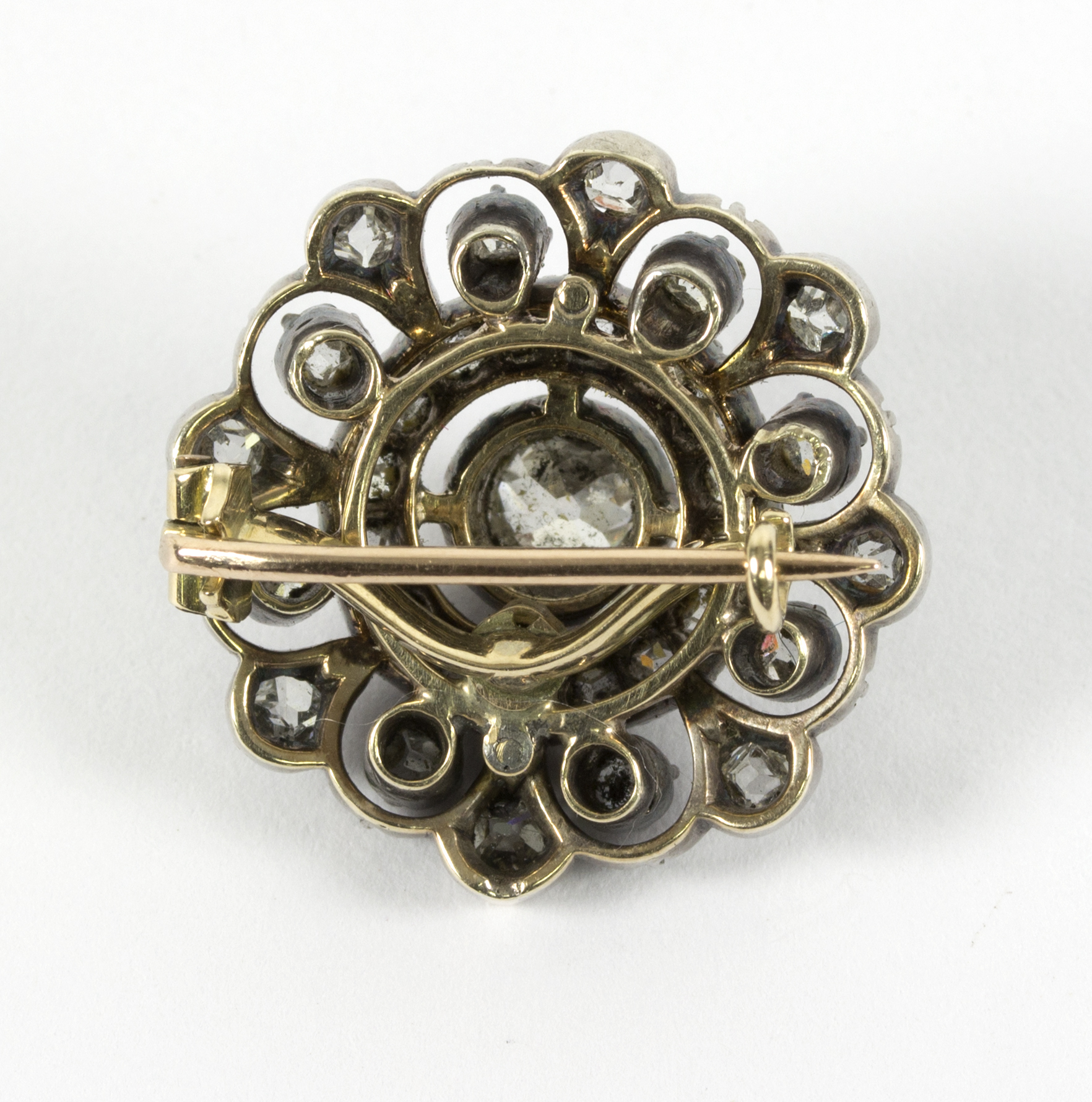 A diamond flowerhead brooch, - Image 2 of 2