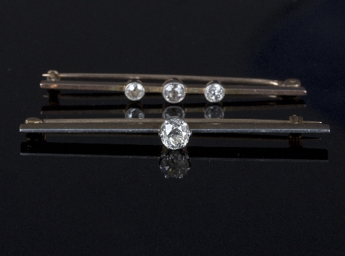 A diamond bar brooch the single old cut diamond approximately 0. - Image 3 of 4