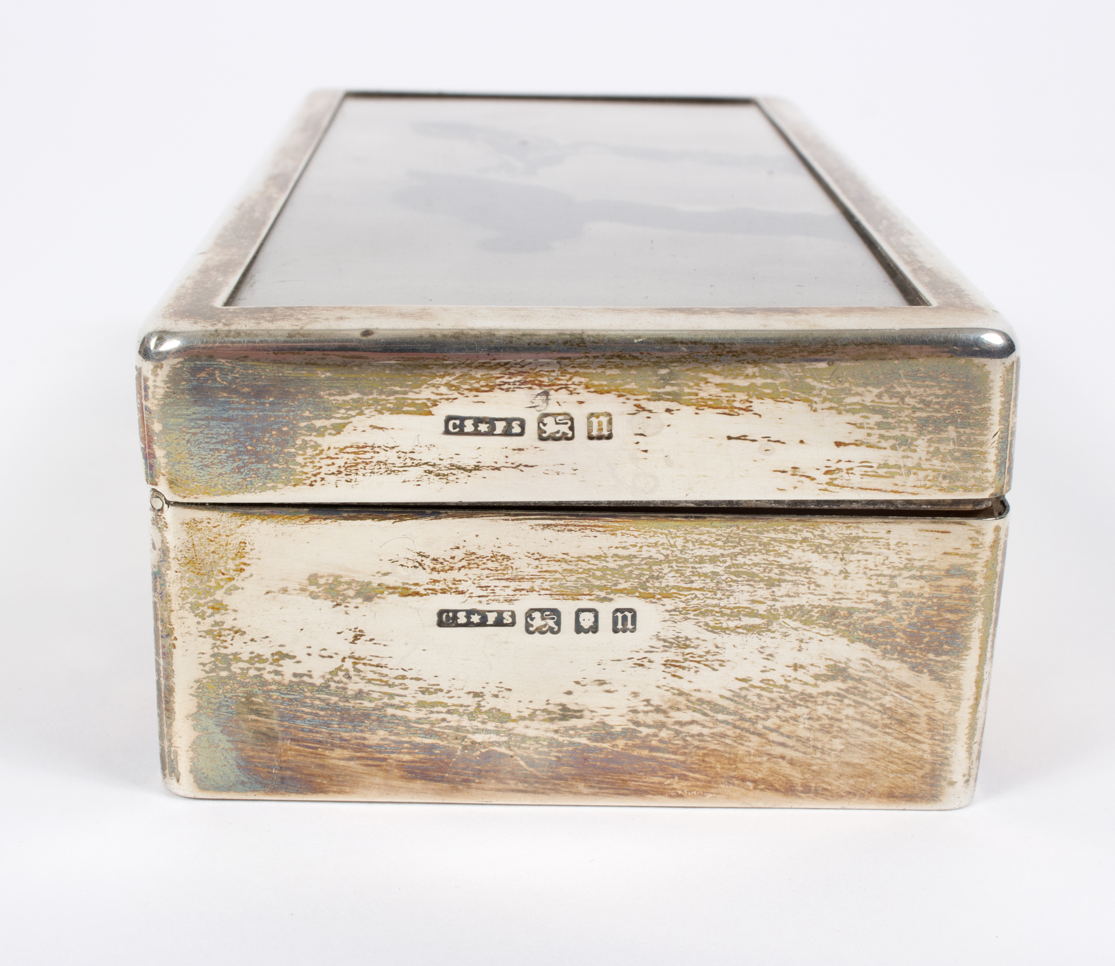 A silver cigarette box, C S & F S London 1928, - Image 4 of 4