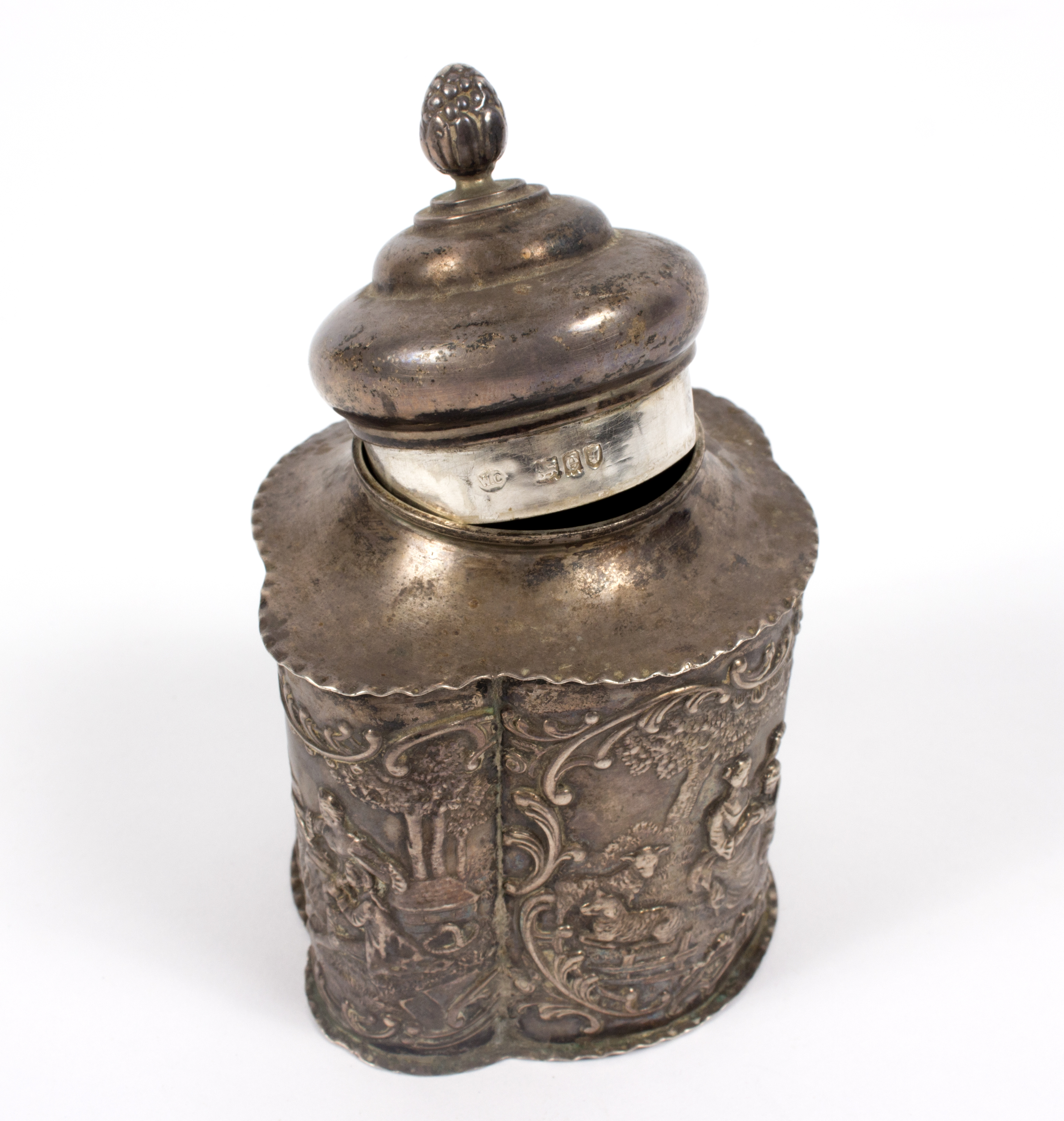 A silver tea caddy, William Comyns, London 1900, - Image 3 of 3