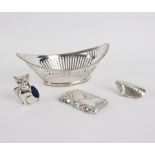 A Dutch silver bowl of navette shape with beaded rim and pierced sides, 18cm long,