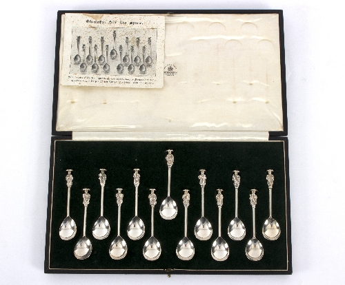 A set of silver Elizabethan style seal top teaspoons, Mappin & Webb, Sheffield 1930,