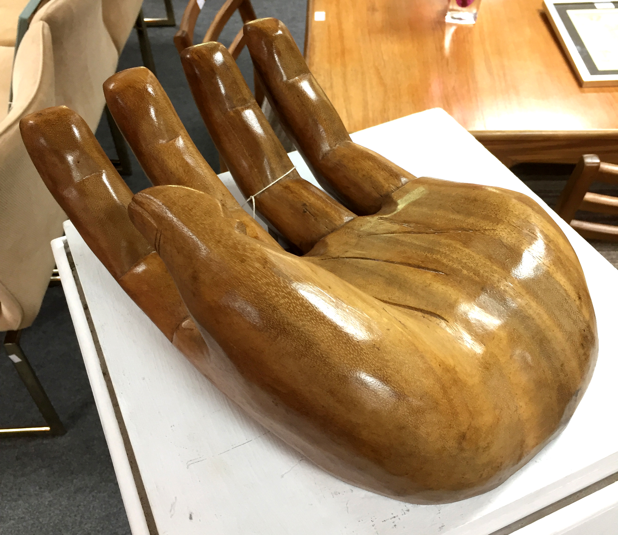 A carved wooden human open hand, - Bild 2 aus 2