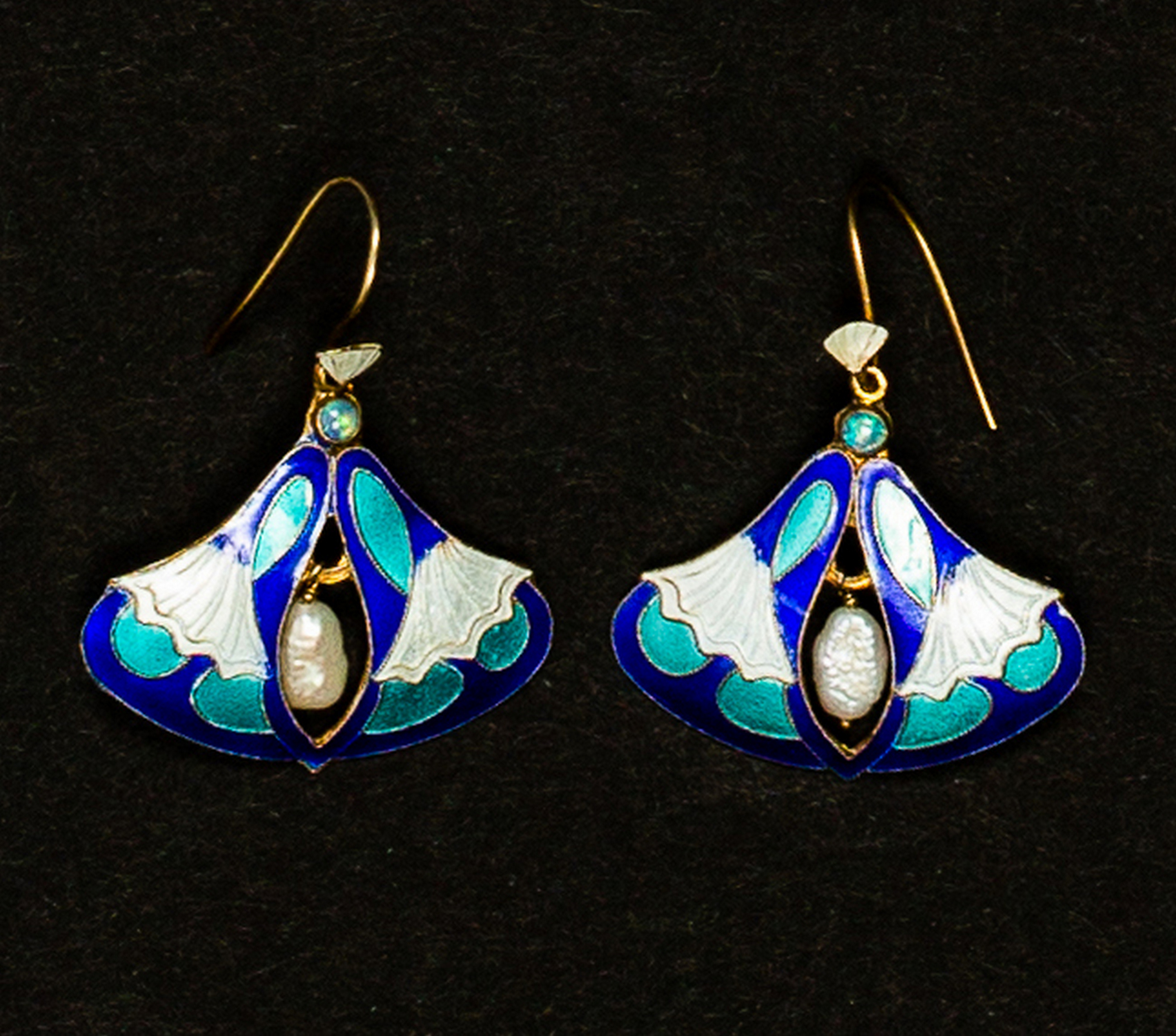 A pair of Art Nouveau enamelled earrings, of stylised ginkgo leaf form,